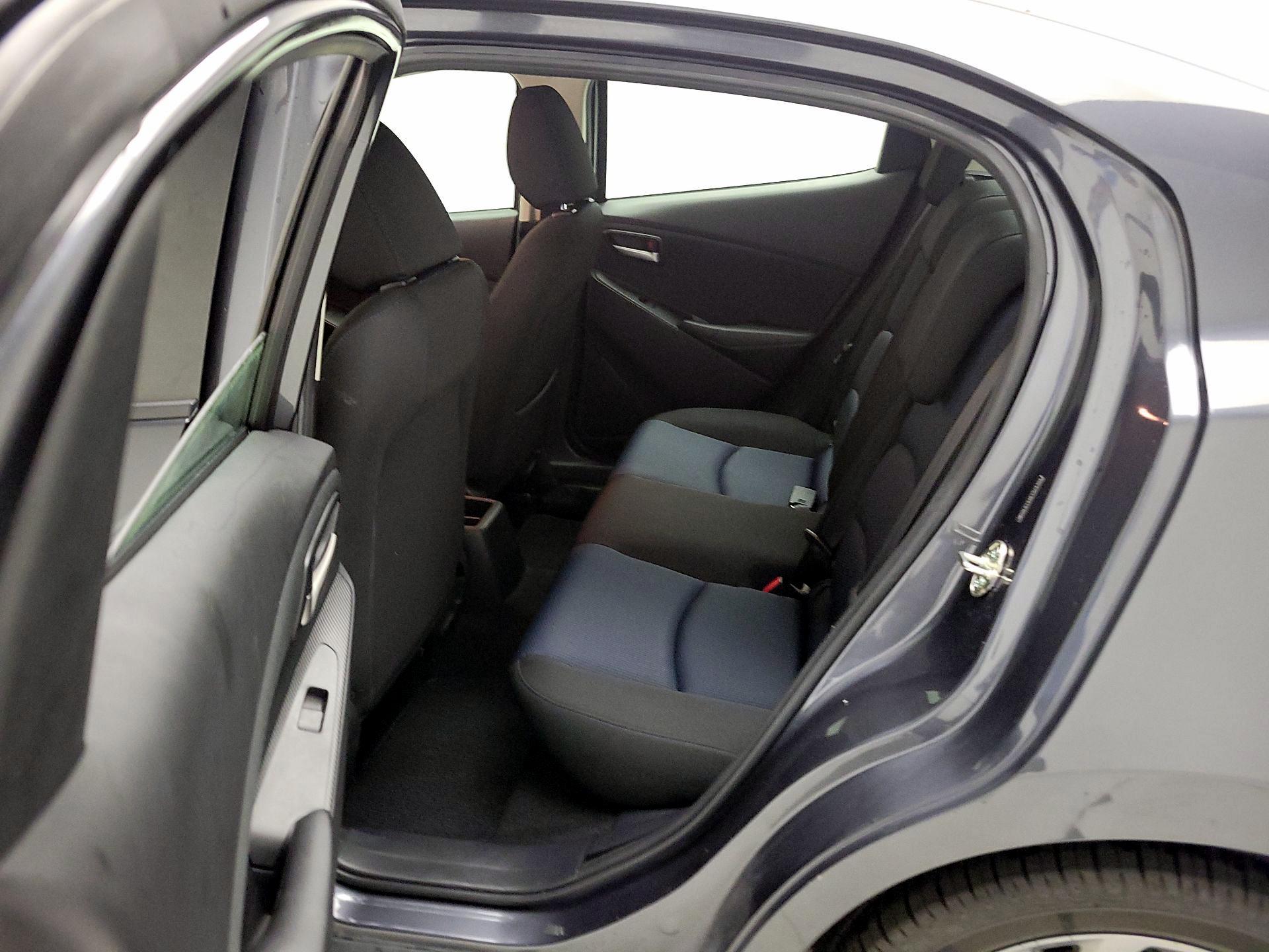 Thumbnail: 2019 Toyota Yaris - 18