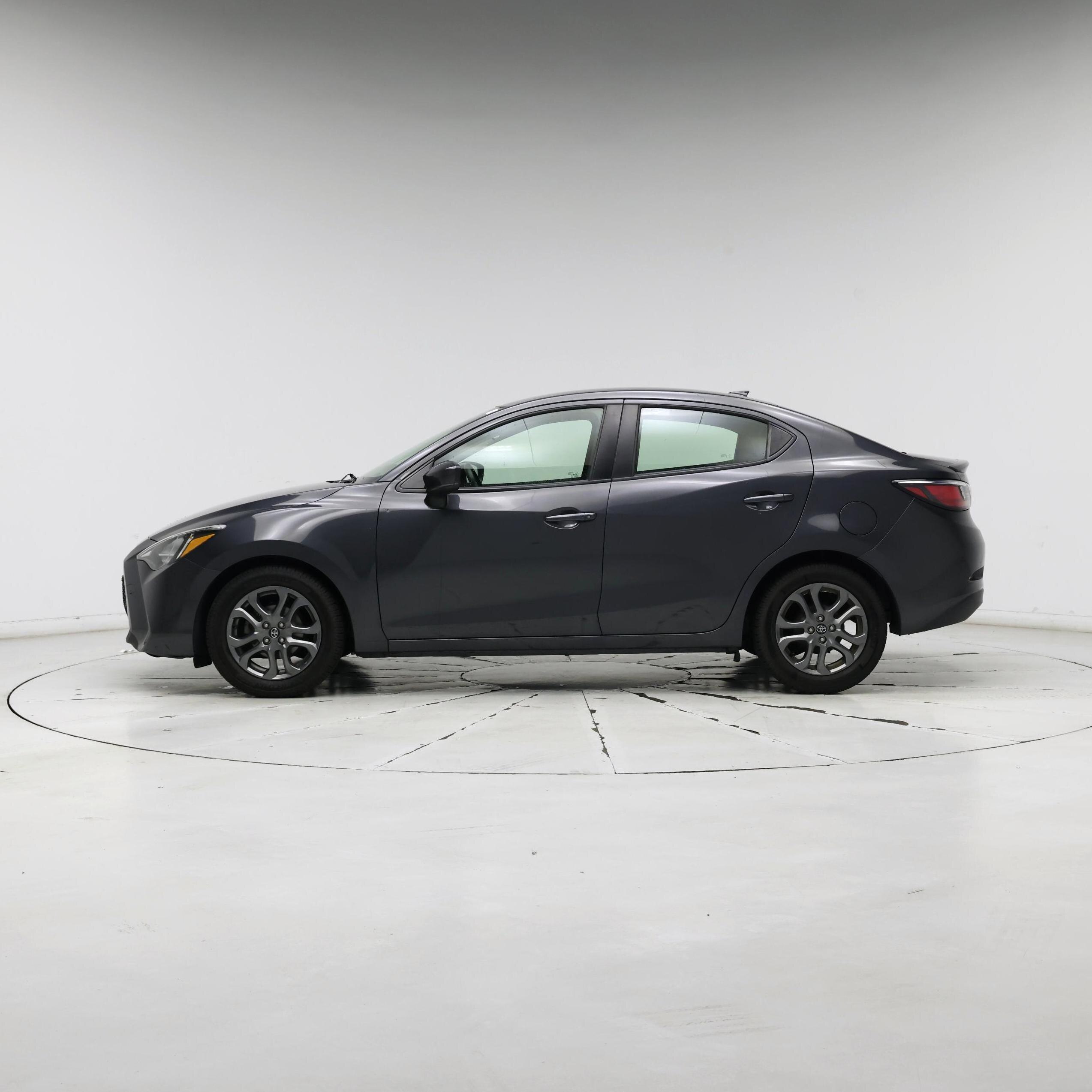 Thumbnail: 2019 Toyota Yaris - 3