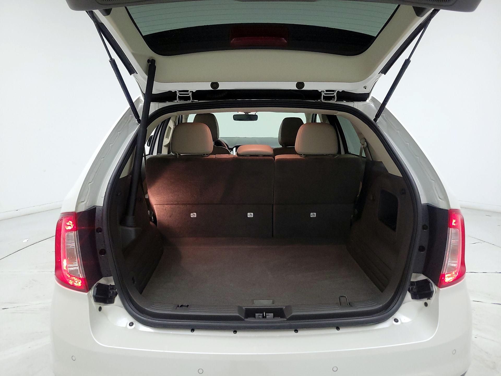 Thumbnail: 2014 Ford Edge - 20