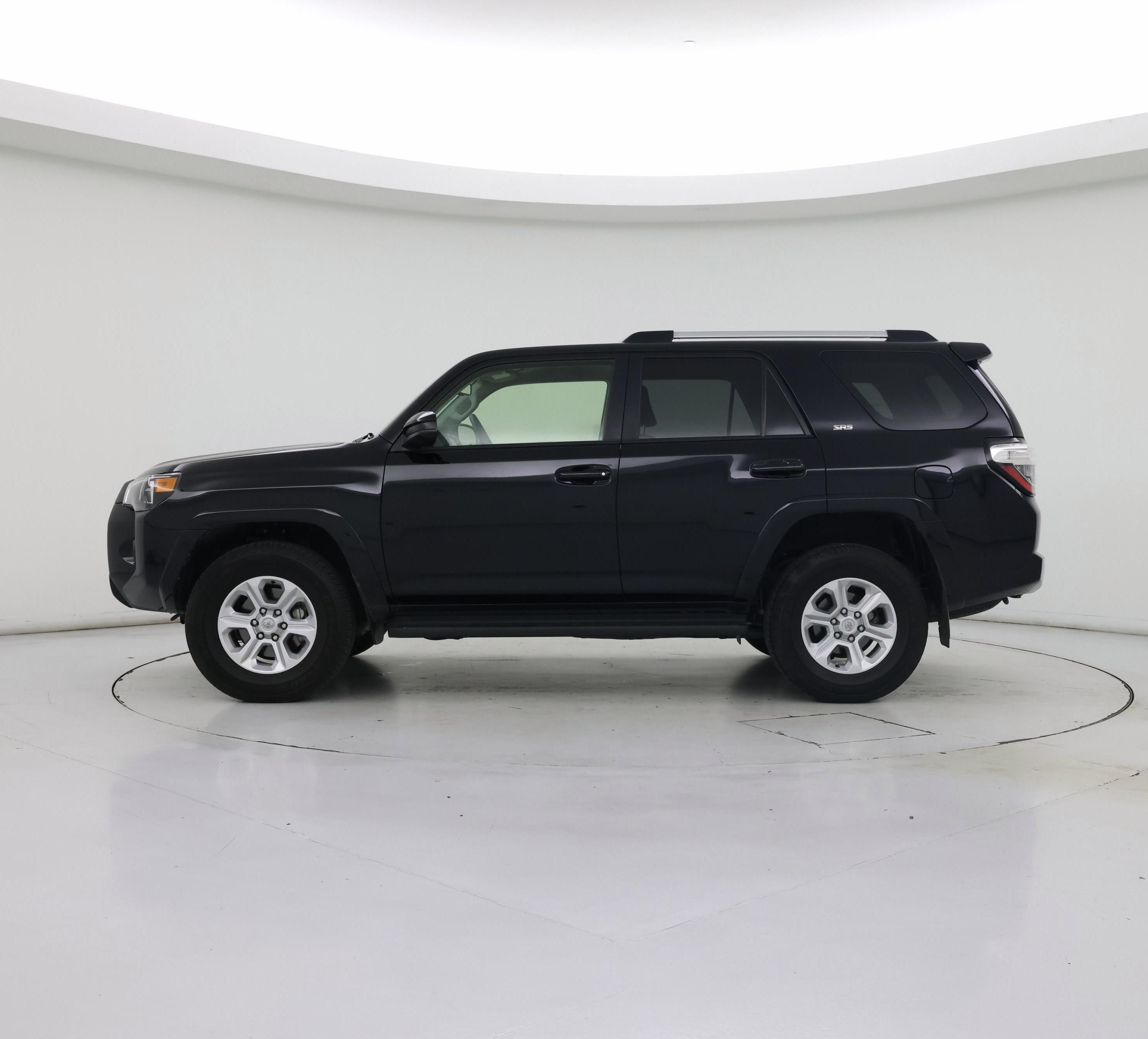 Thumbnail: 2024 Toyota 4Runner - 3