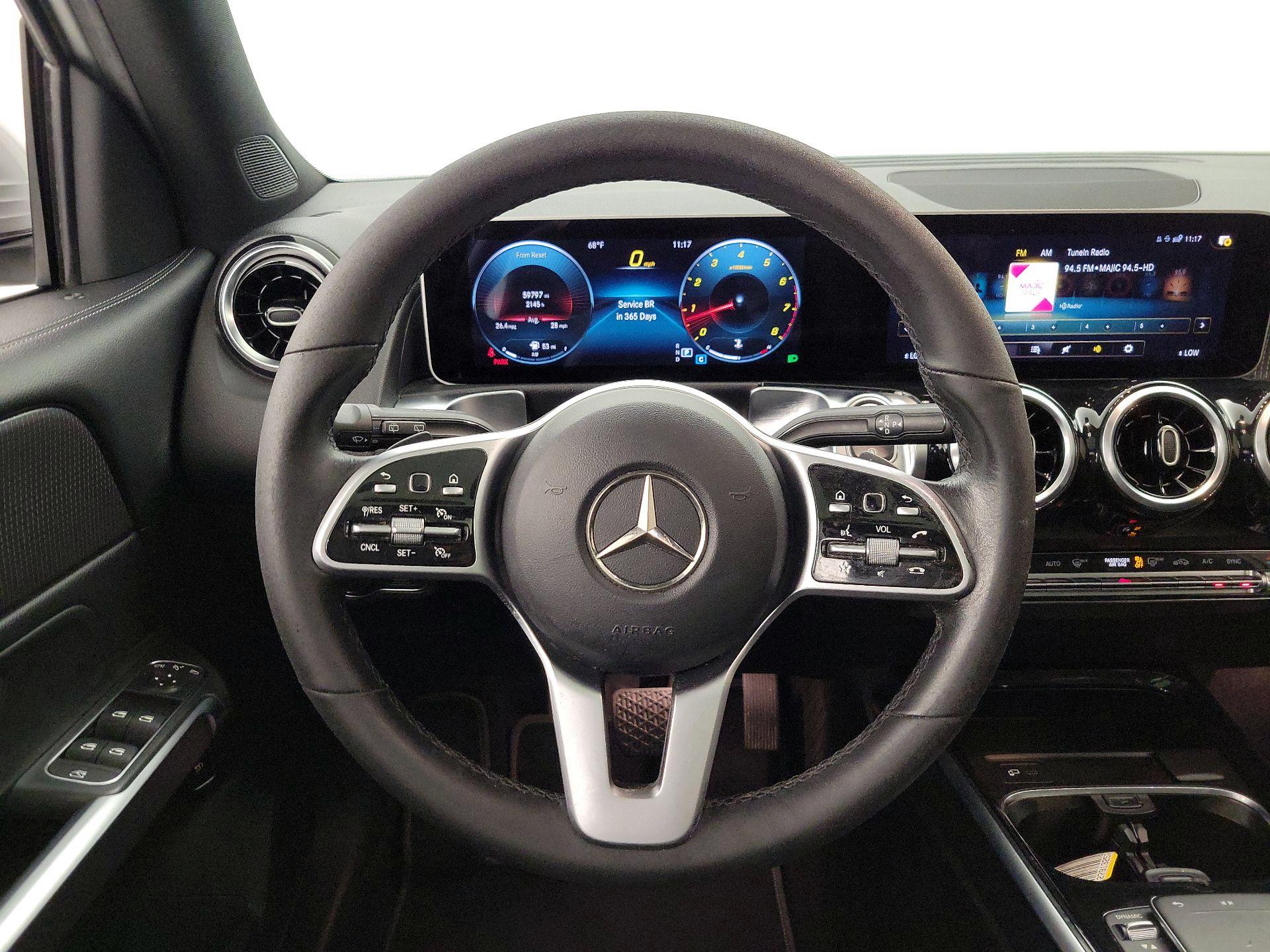 Thumbnail: 2021 Mercedes-Benz GLB - 10