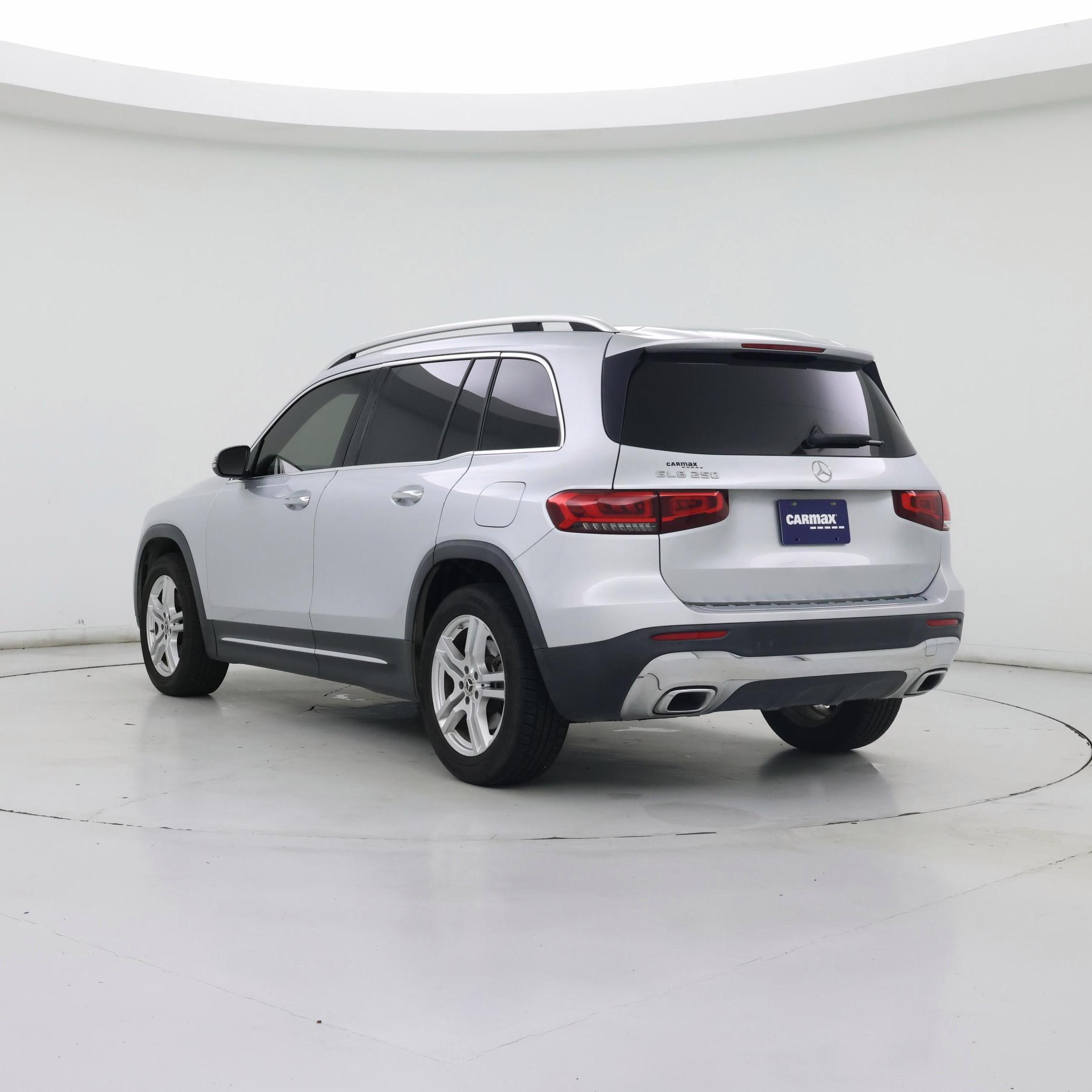 Thumbnail: 2021 Mercedes-Benz GLB - 2