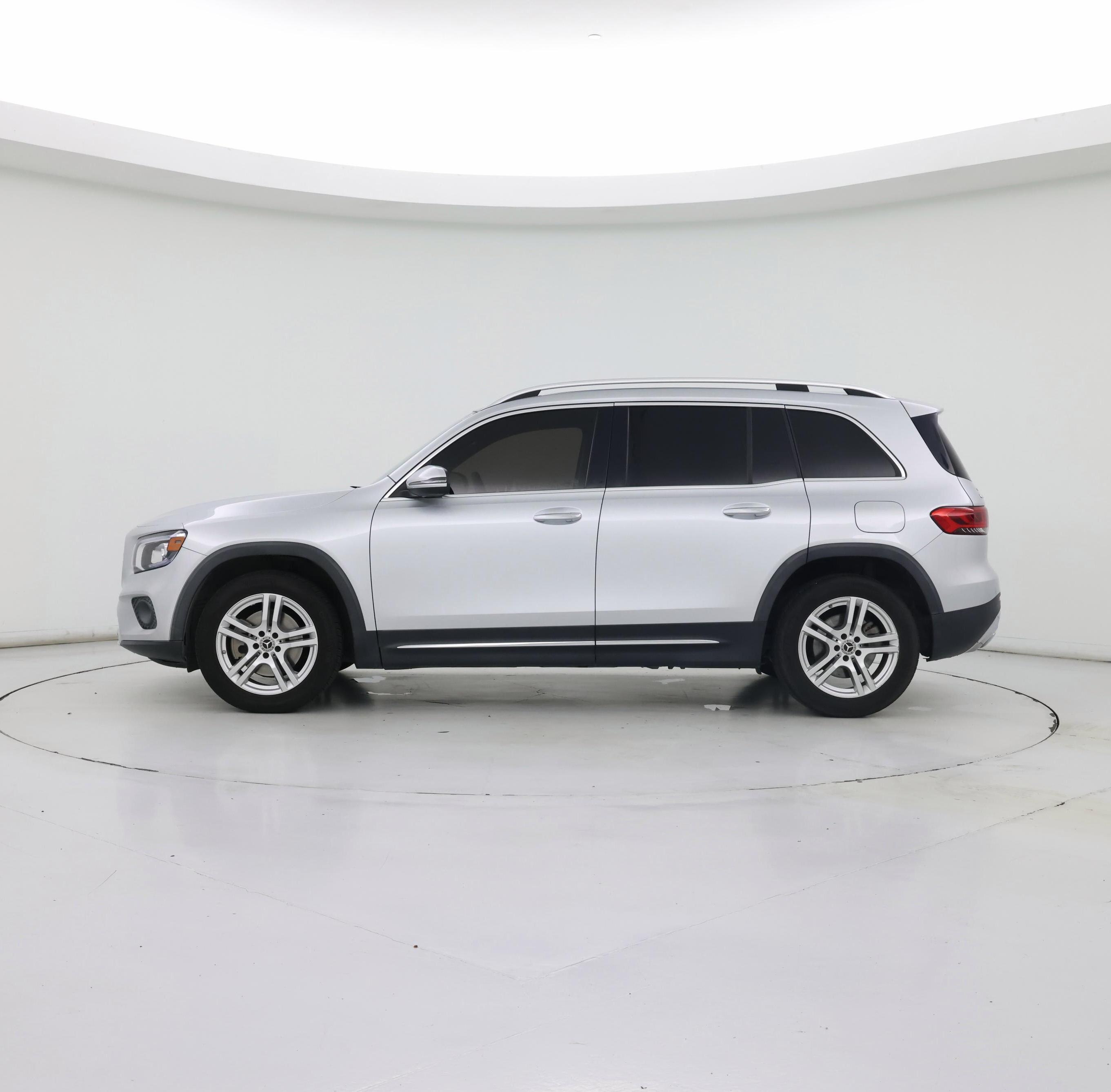 Thumbnail: 2021 Mercedes-Benz GLB - 3