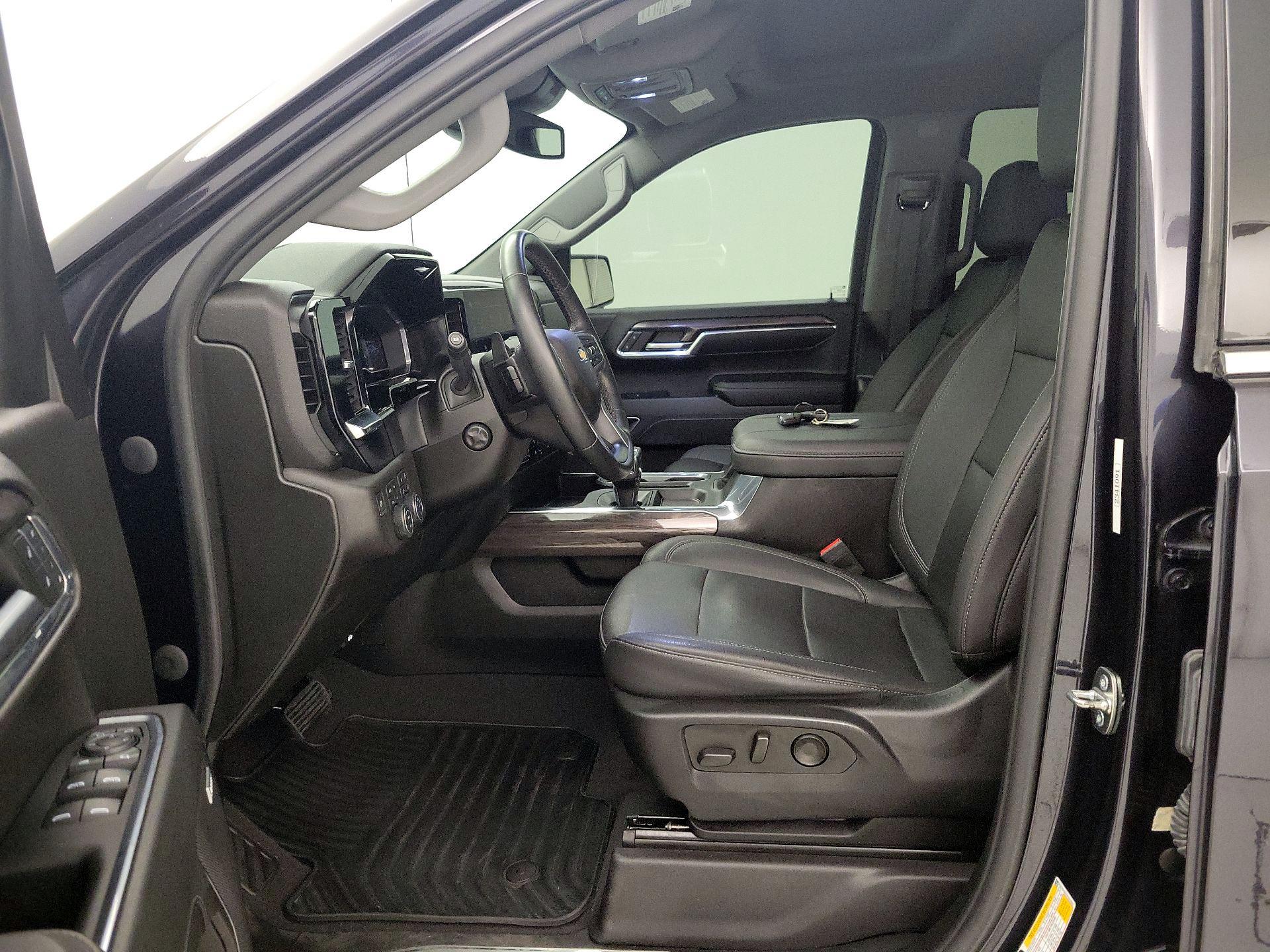 Thumbnail: 2023 Chevrolet Silverado 1500 - 11