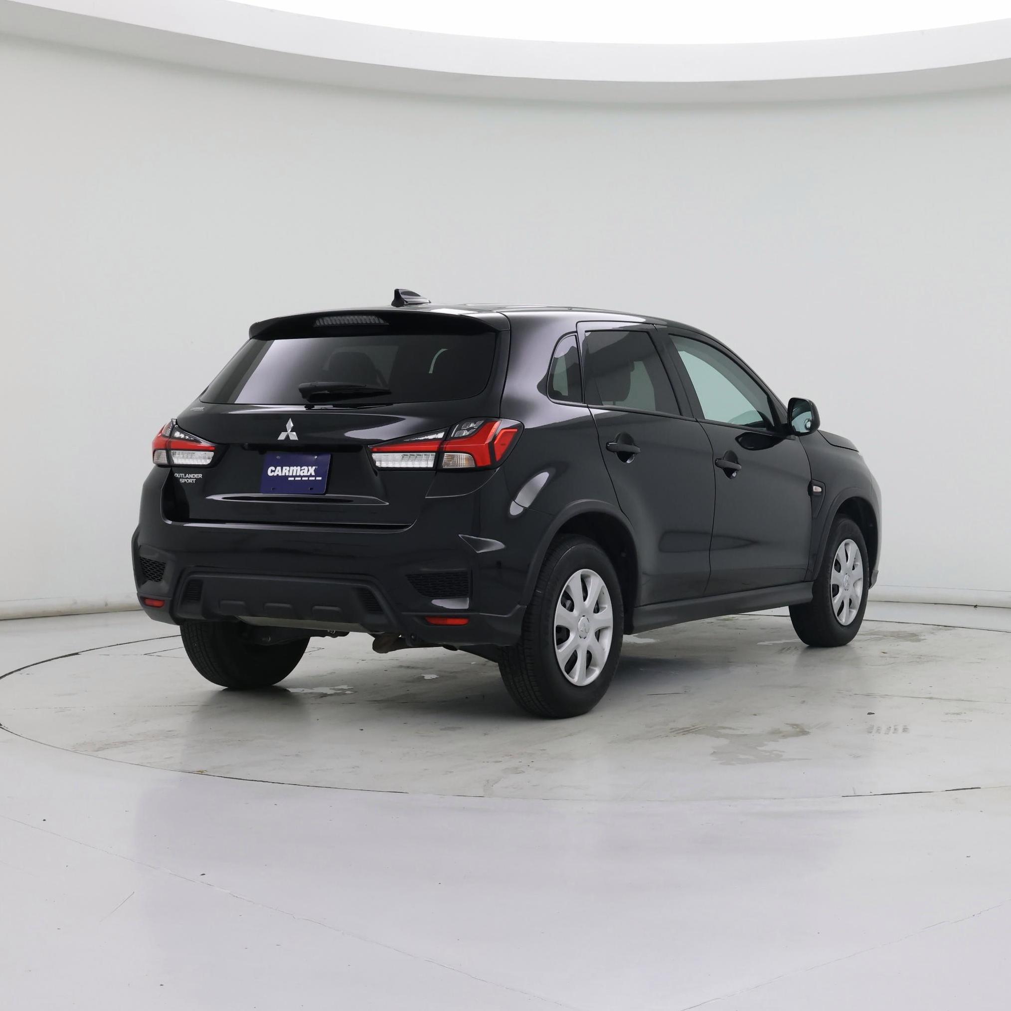 Thumbnail: 2023 Mitsubishi Outlander Sport - 8