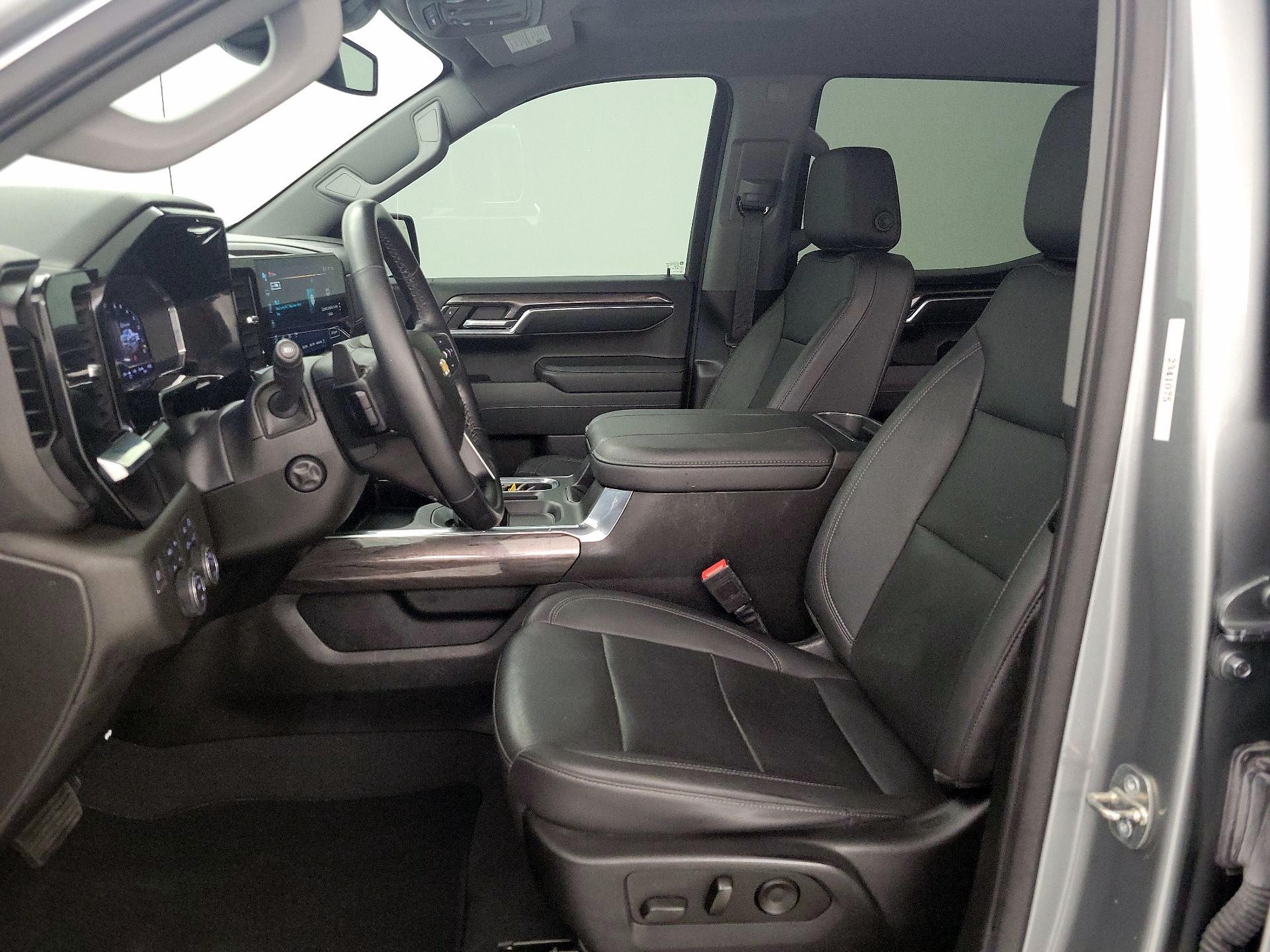 Thumbnail: 2023 Chevrolet Silverado 1500 - 11