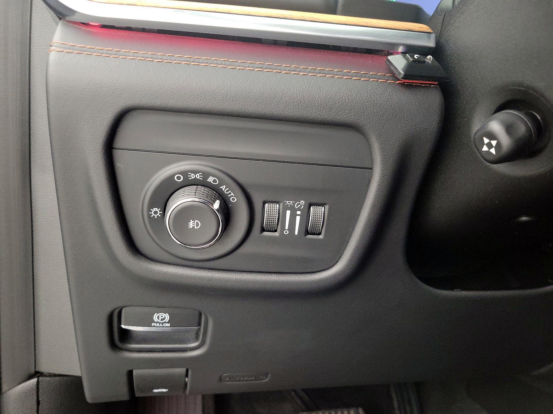 Thumbnail: 2021 Jeep Grand Cherokee L - 13