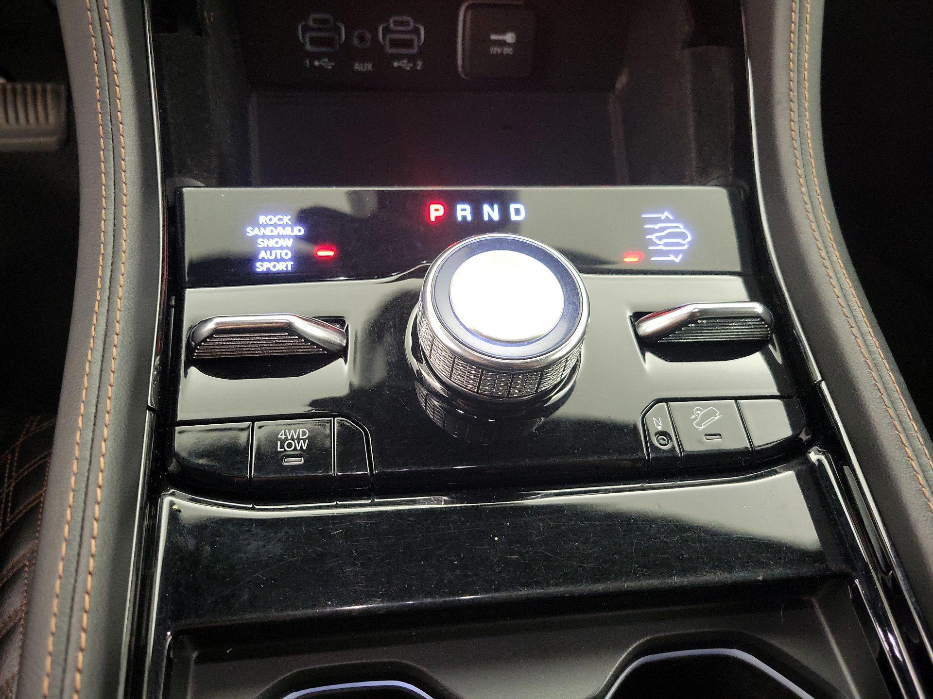 Thumbnail: 2021 Jeep Grand Cherokee L - 17