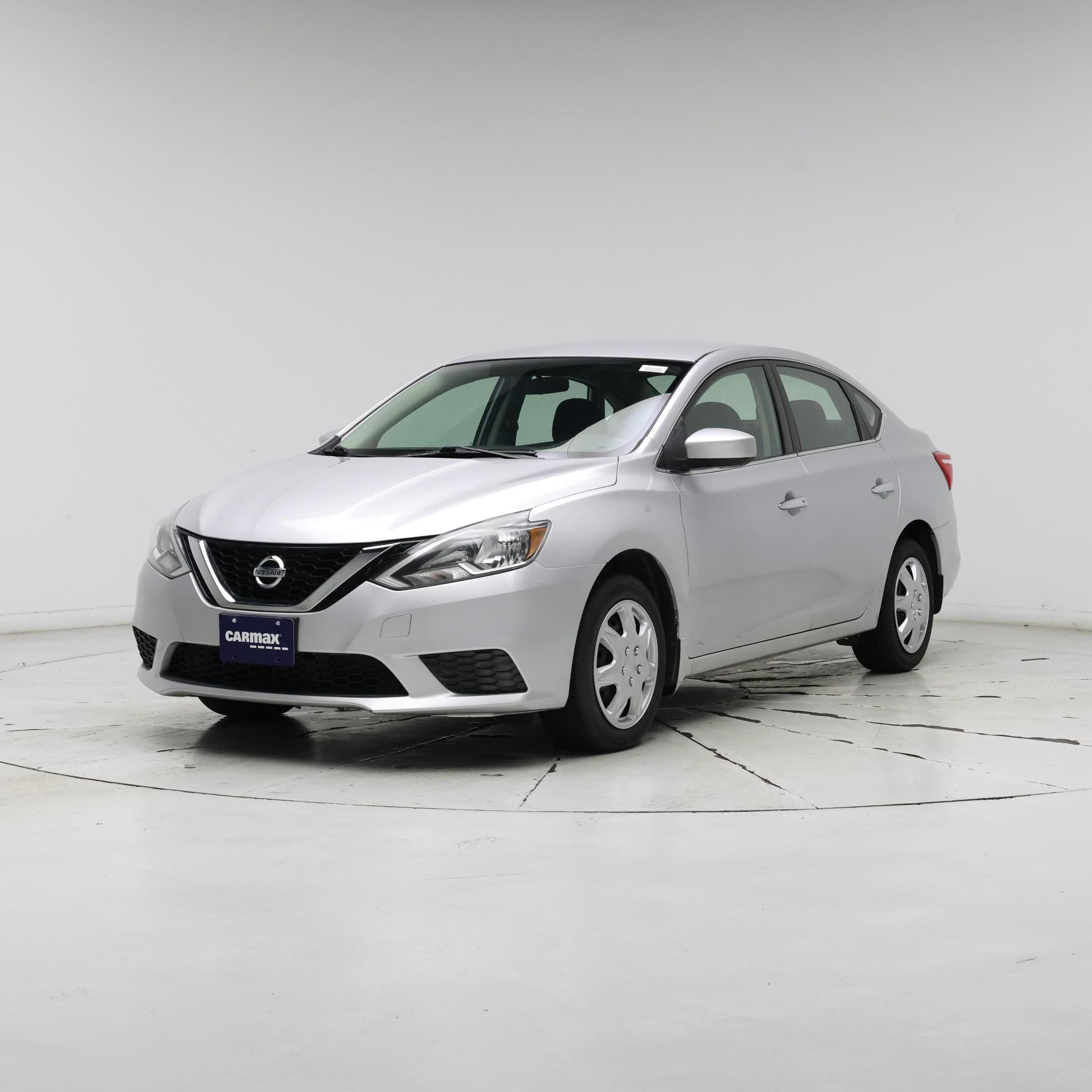 Thumbnail: 2016 Nissan Sentra - 4