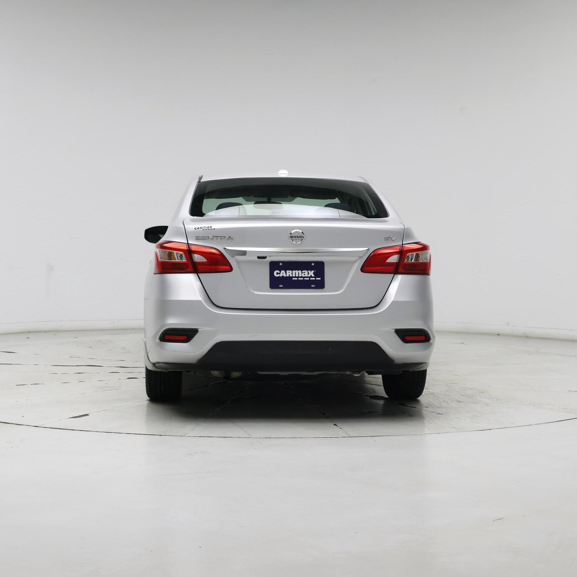 Thumbnail: 2016 Nissan Sentra - 6