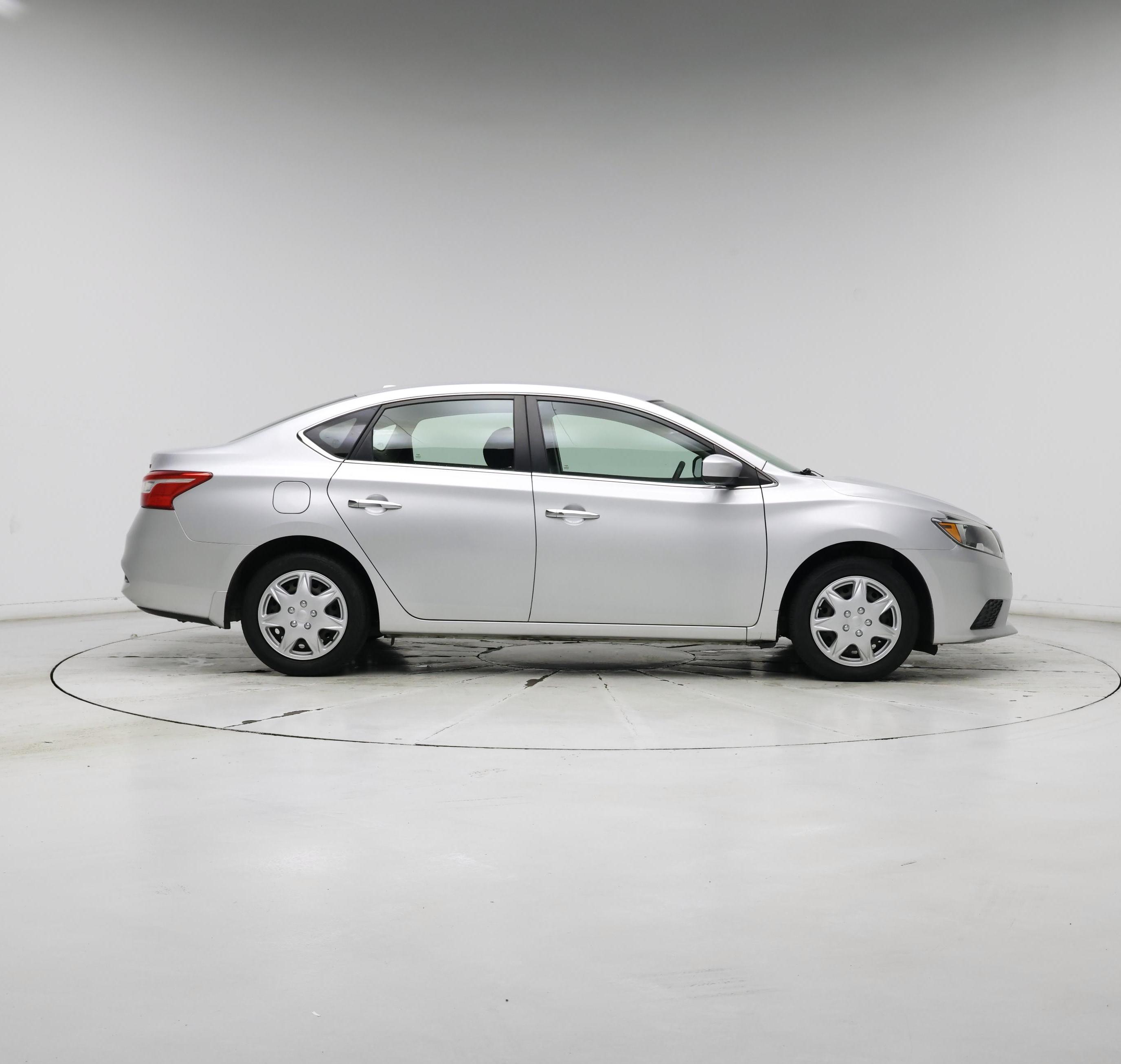 Thumbnail: 2016 Nissan Sentra - 7