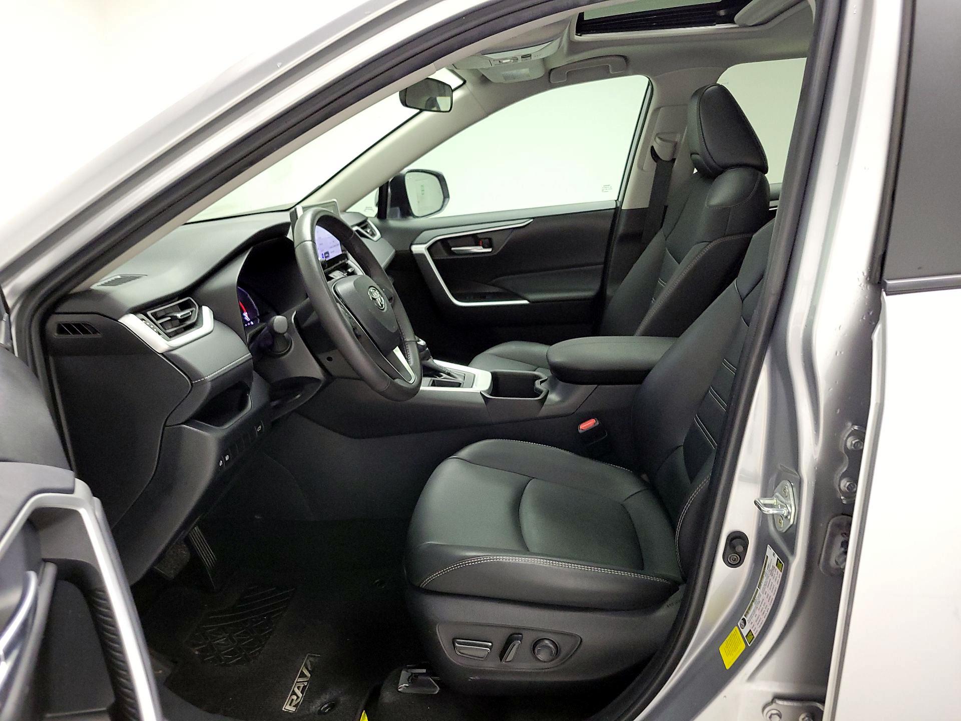 Thumbnail: 2023 Toyota RAV4 - 11