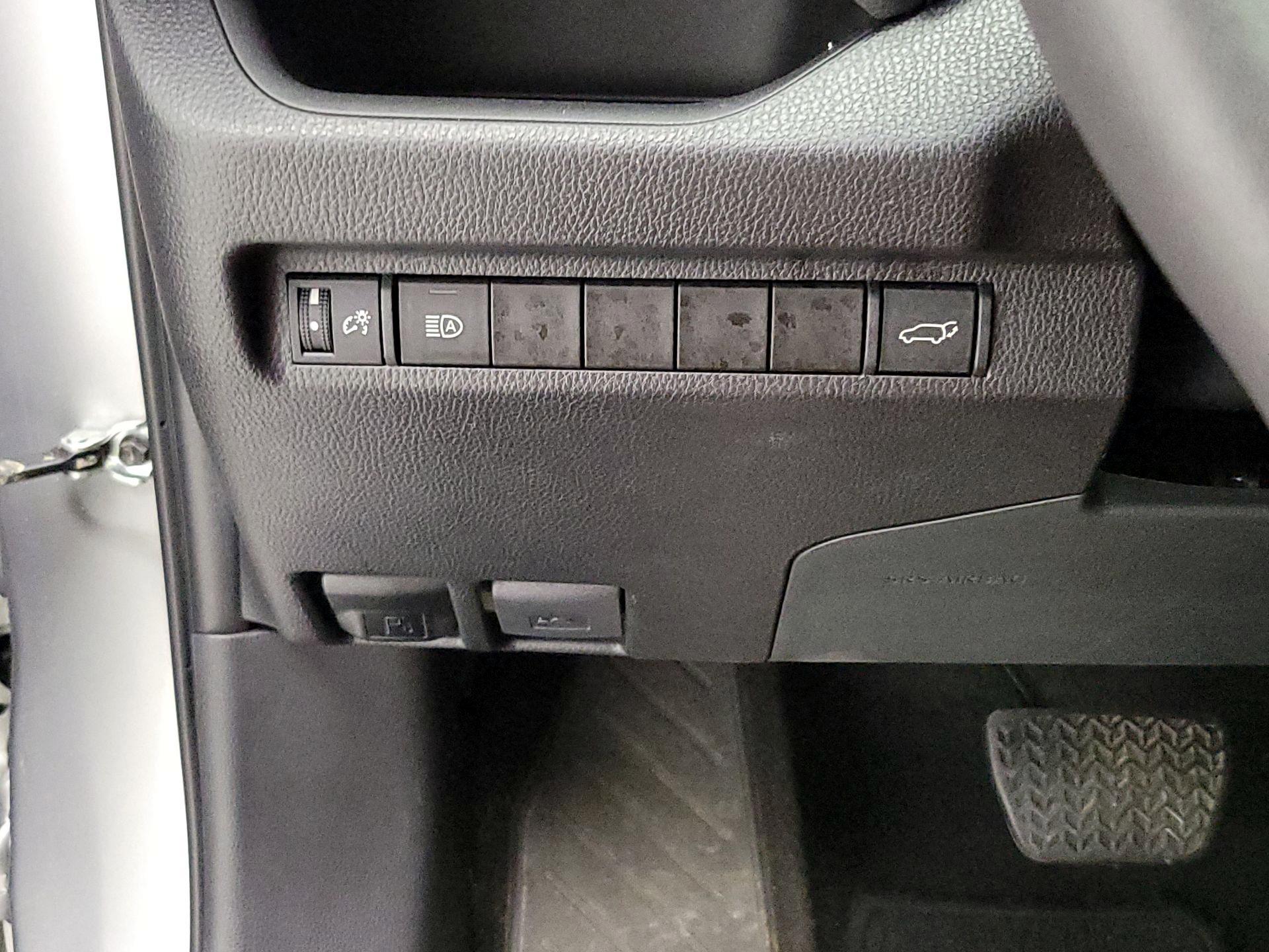 Thumbnail: 2023 Toyota RAV4 - 13