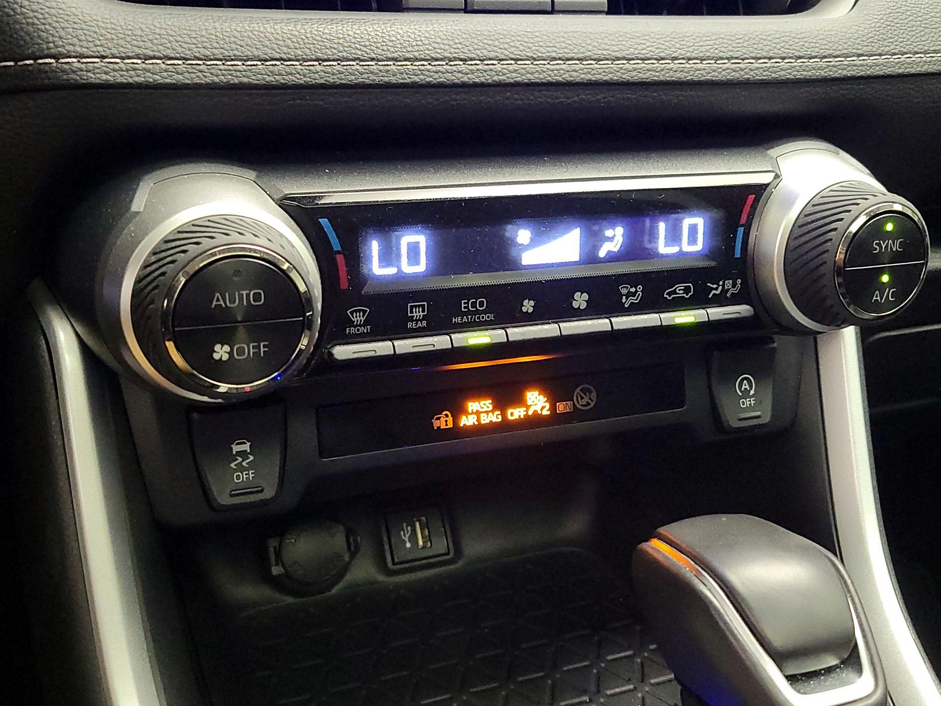 Thumbnail: 2023 Toyota RAV4 - 16