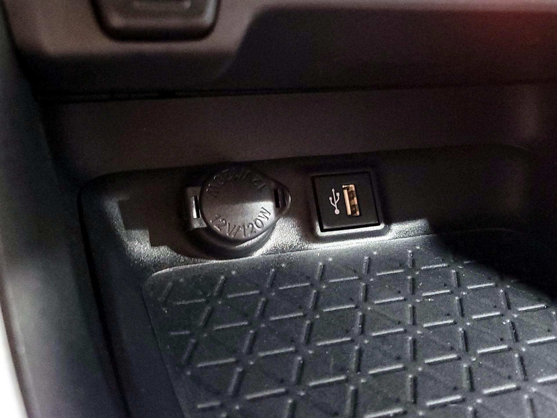 Thumbnail: 2023 Toyota RAV4 - 18