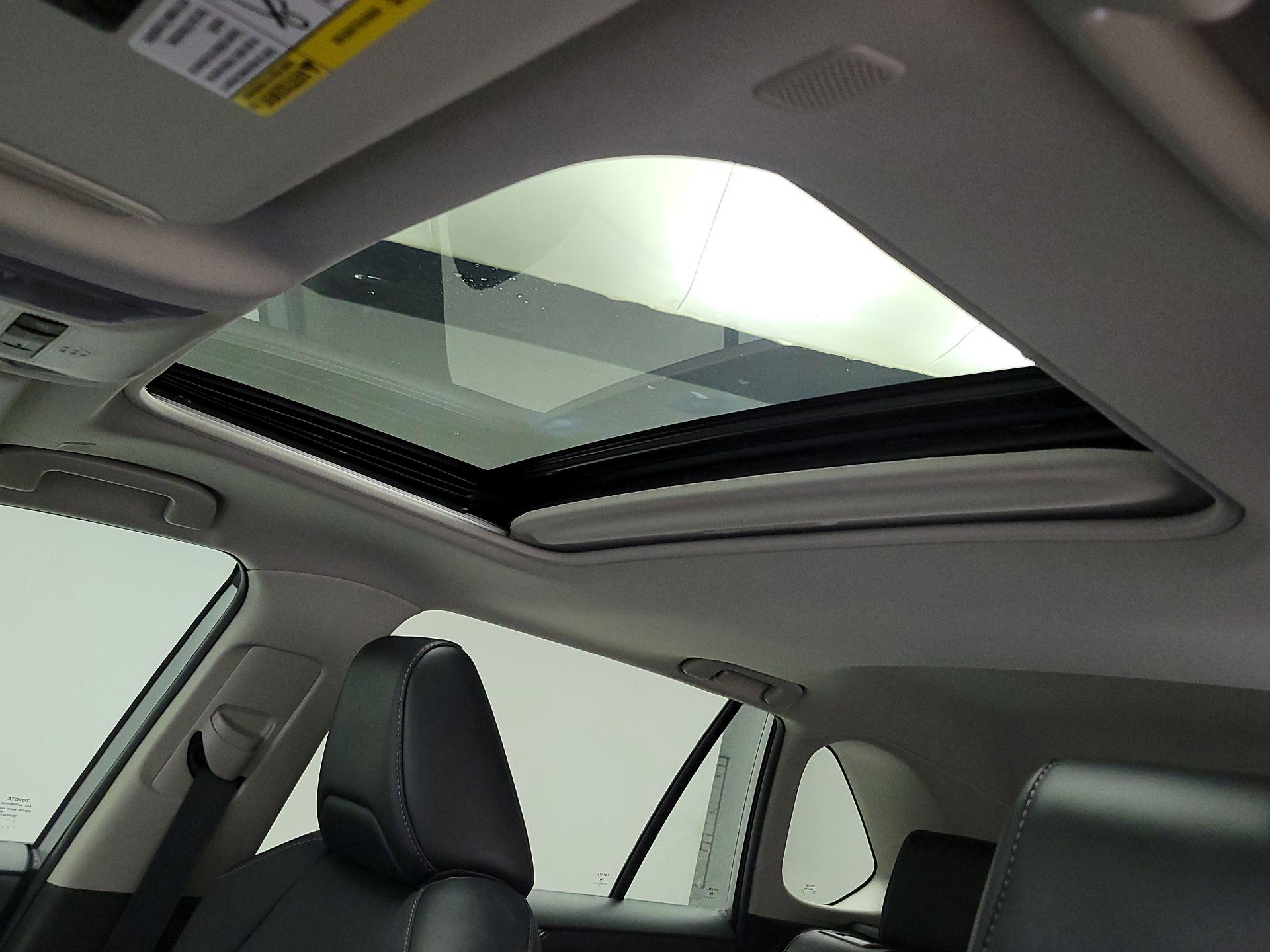 Thumbnail: 2023 Toyota RAV4 - 19