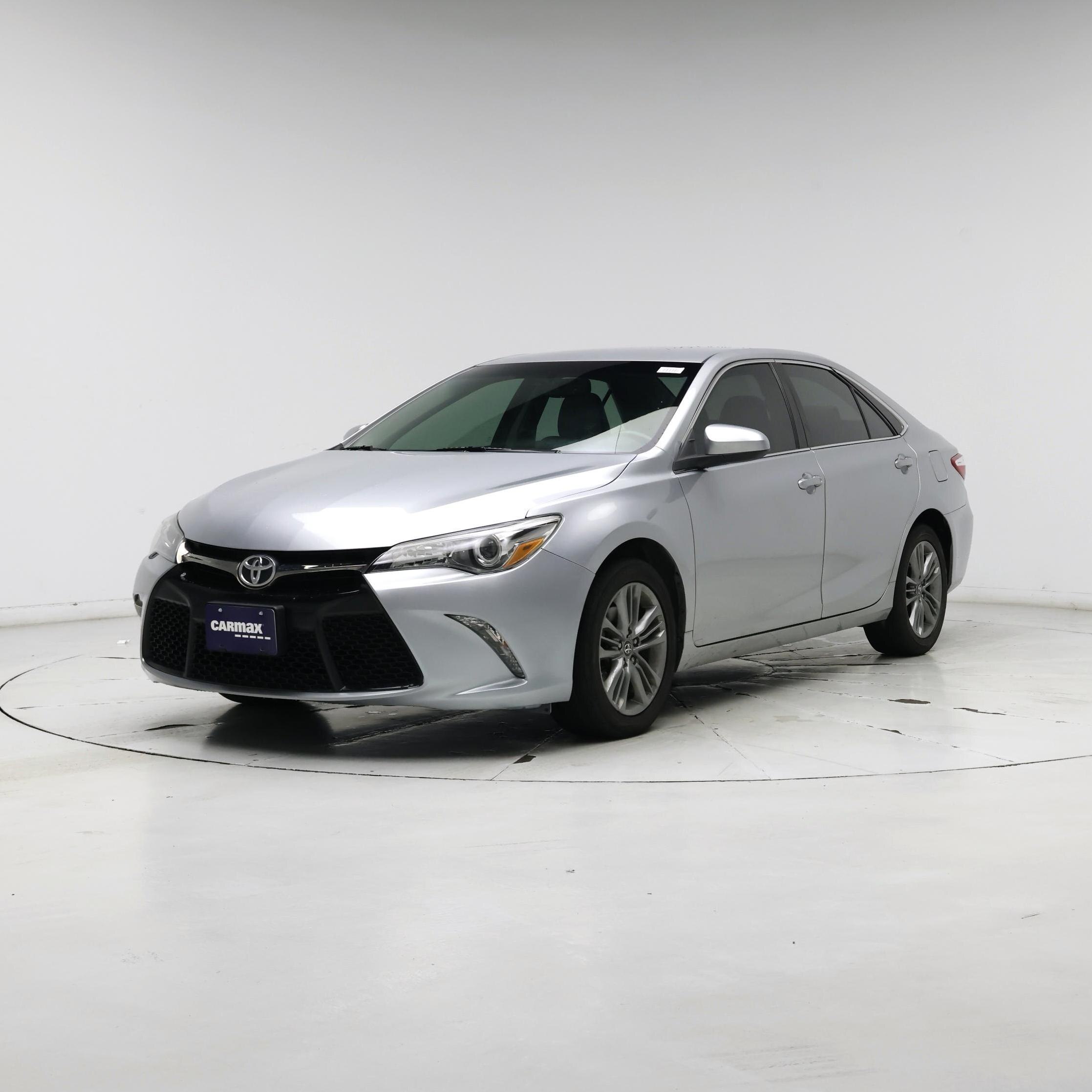 Thumbnail: 2016 Toyota Camry - 4