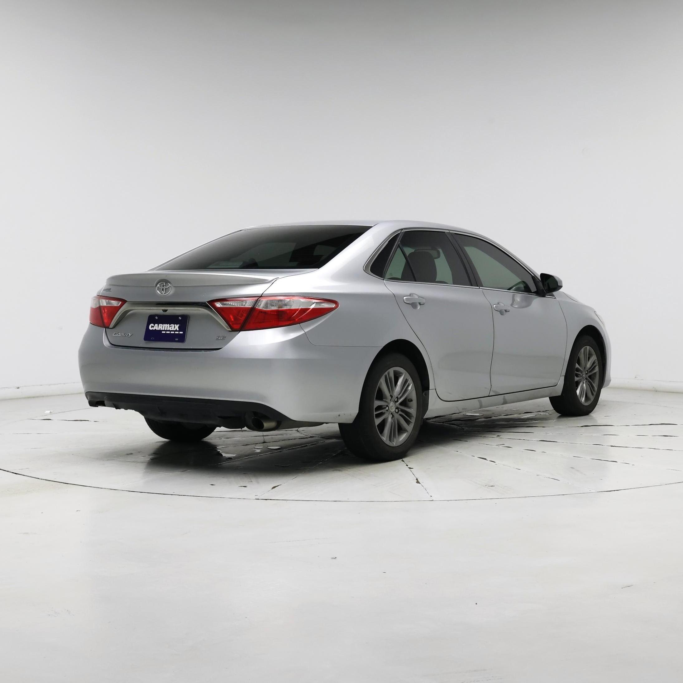 Thumbnail: 2016 Toyota Camry - 8