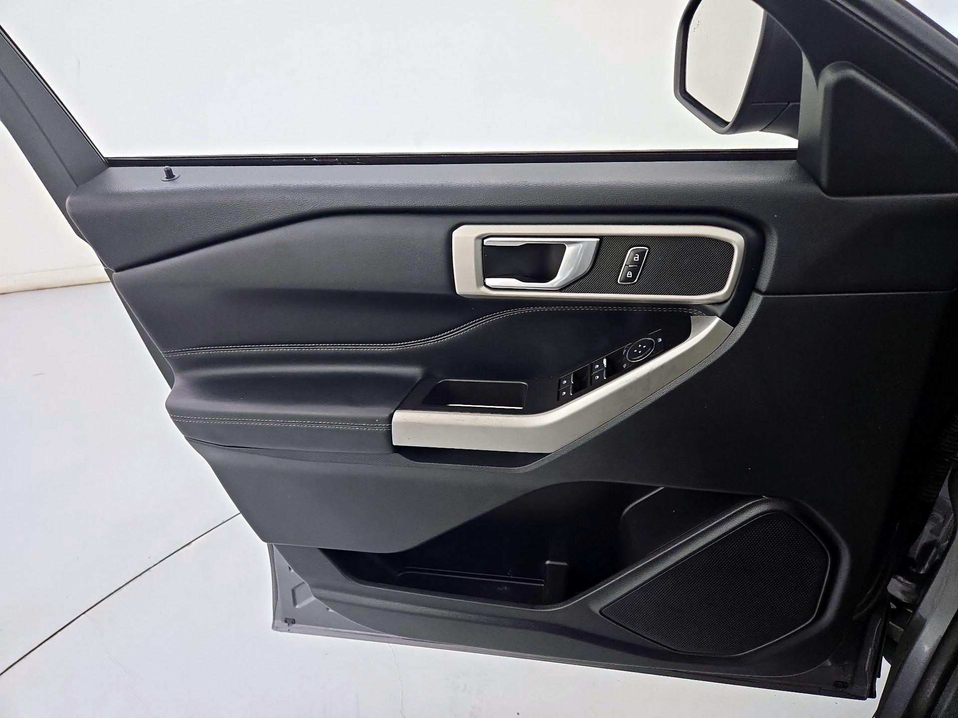 Thumbnail: 2022 Ford Explorer - 12