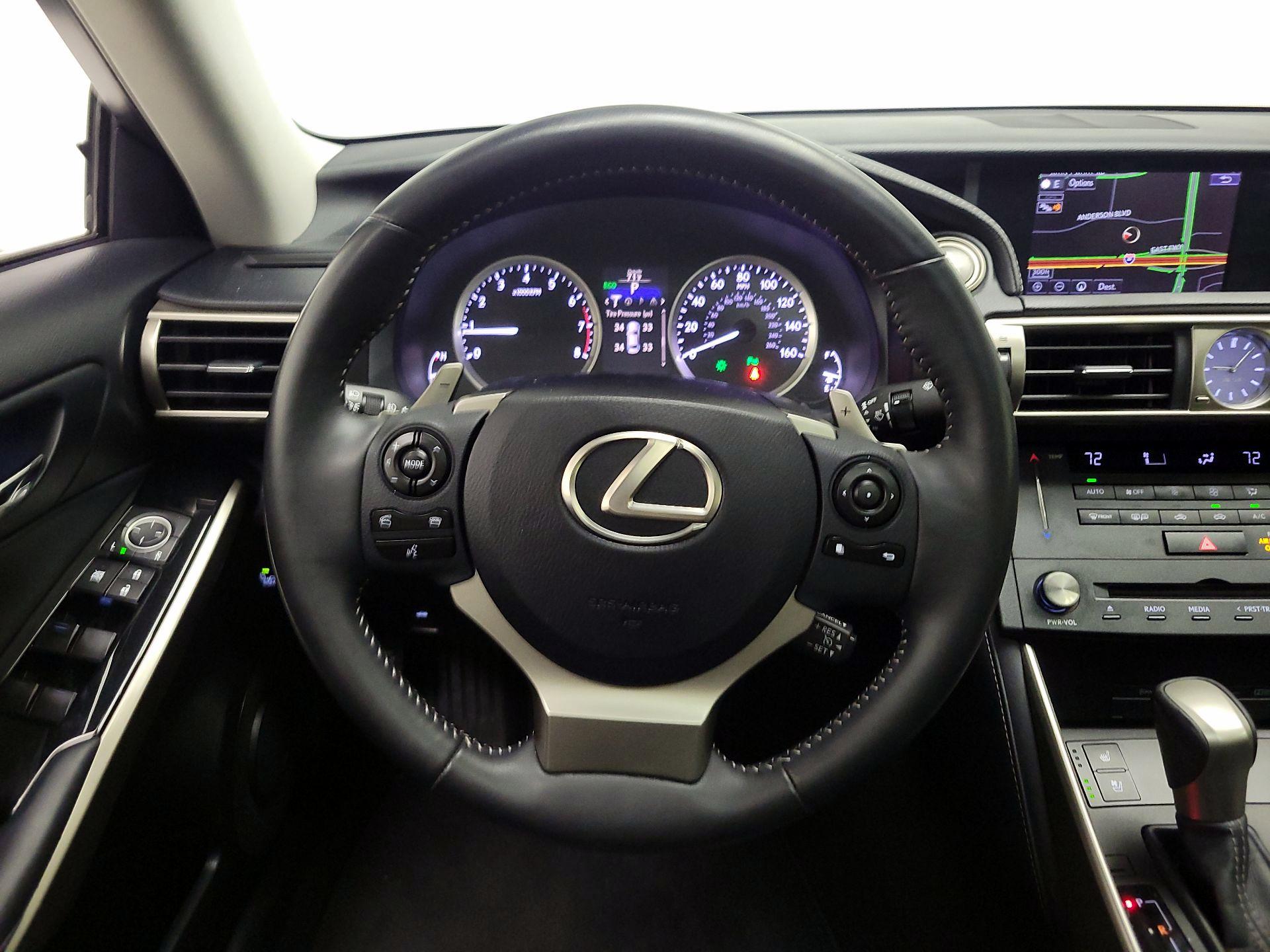 Thumbnail: 2015 Lexus IS - 10