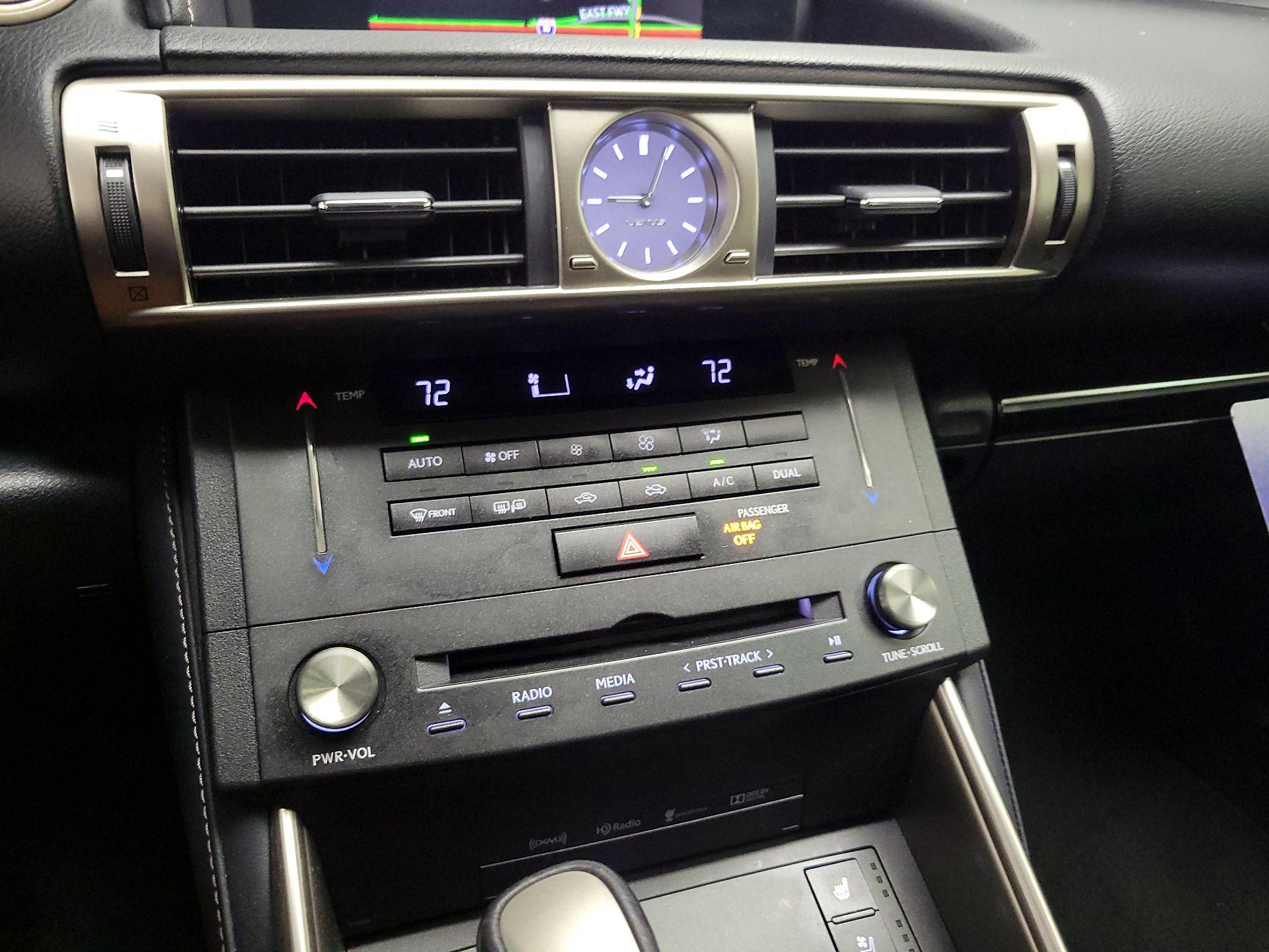 Thumbnail: 2015 Lexus IS - 17