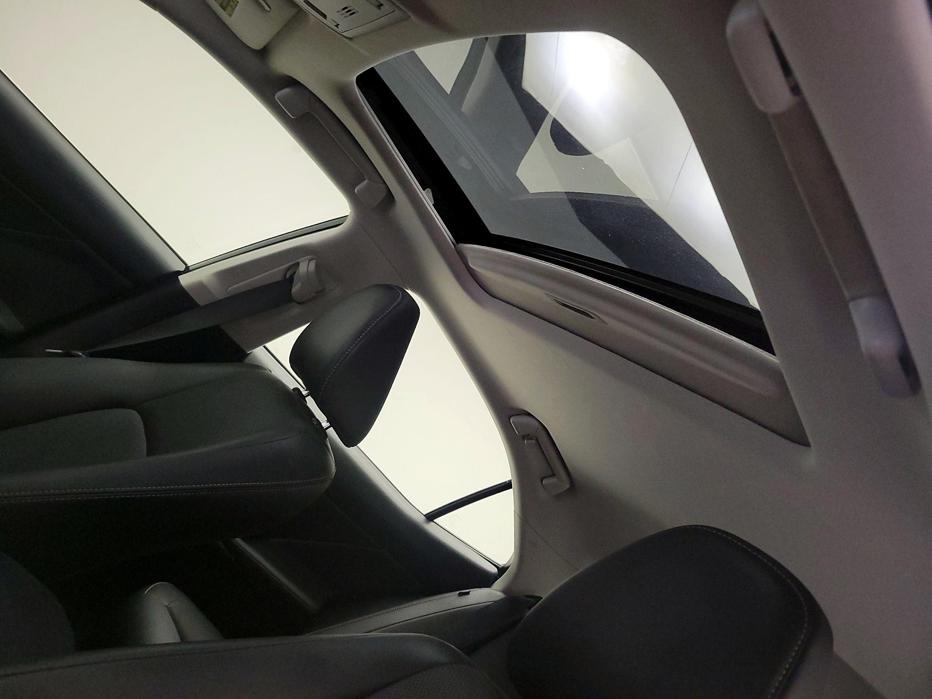 Thumbnail: 2015 Lexus IS - 20