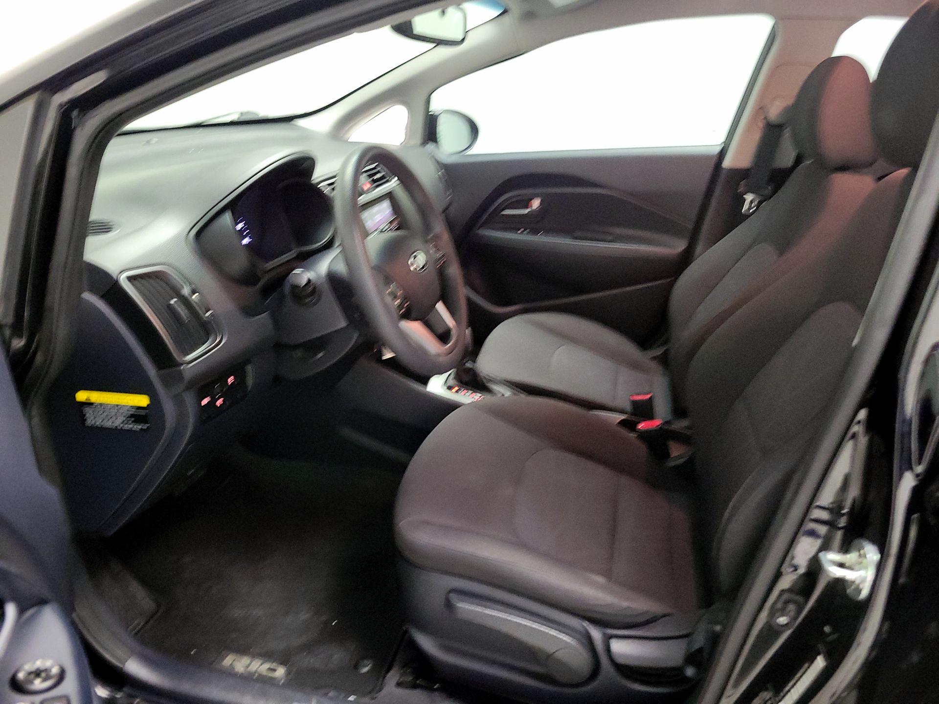 Thumbnail: 2017 Kia Rio - 11