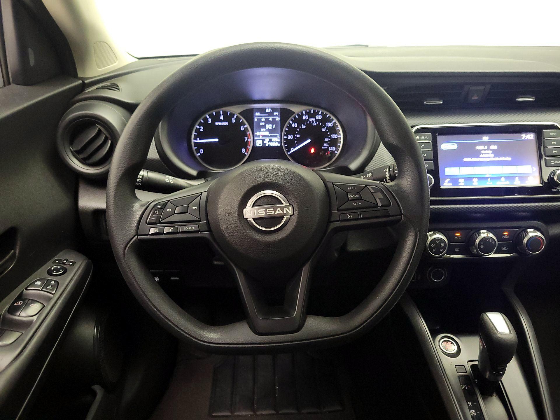 Thumbnail: 2023 Nissan Kicks - 10