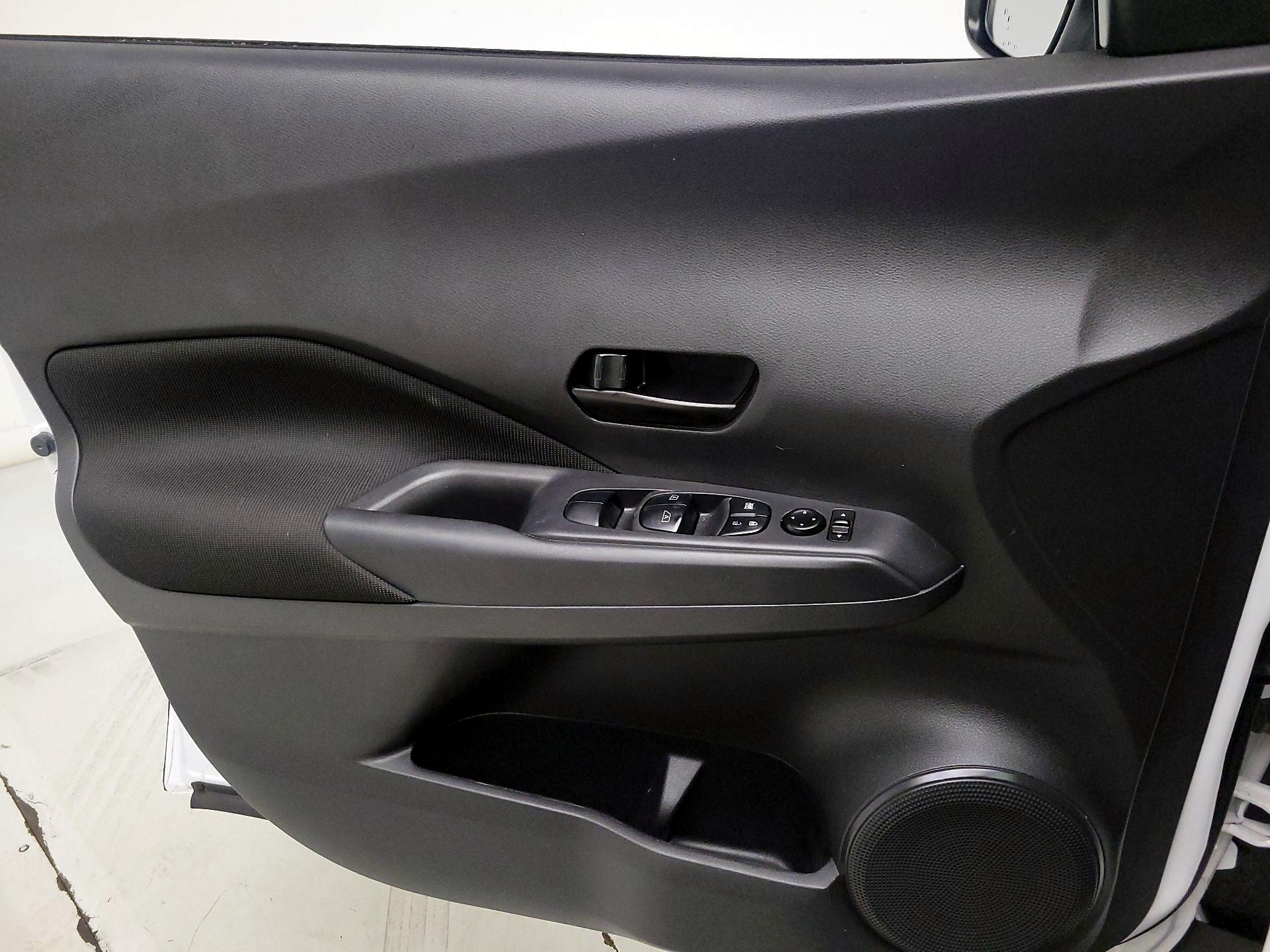 Thumbnail: 2023 Nissan Kicks - 12