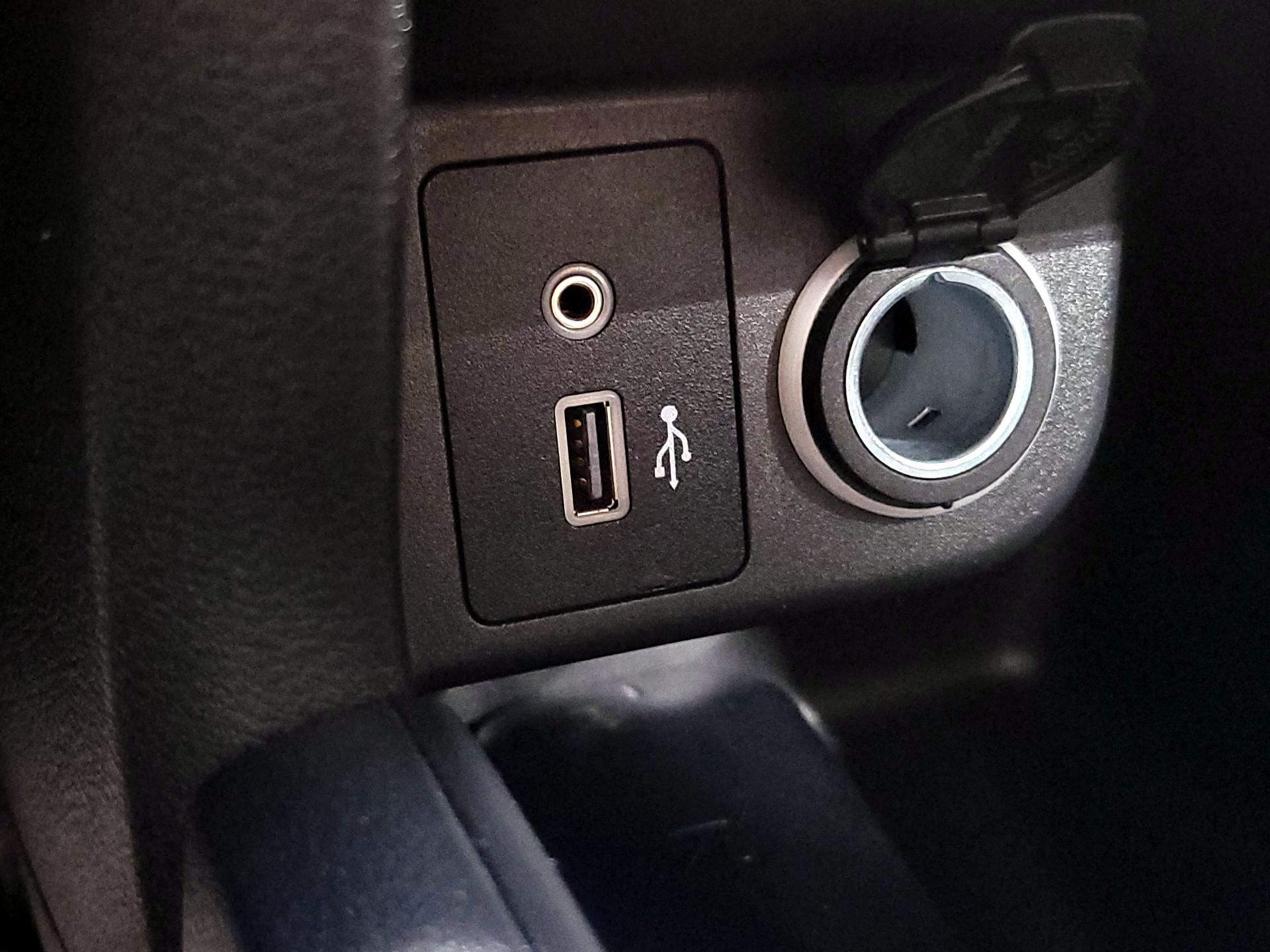 Thumbnail: 2023 Nissan Kicks - 18