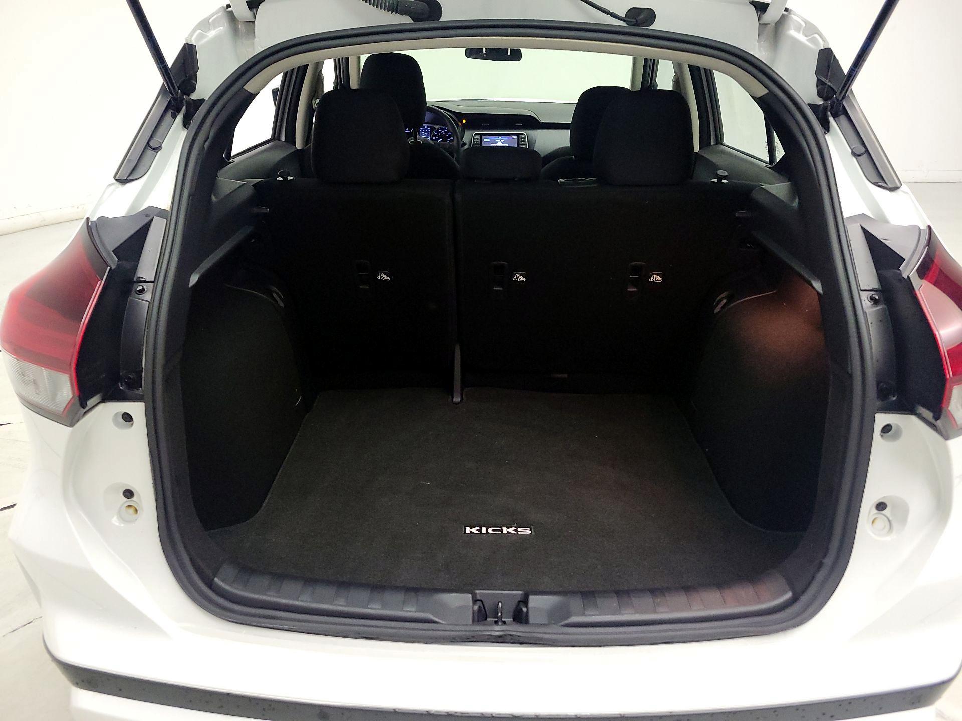 Thumbnail: 2023 Nissan Kicks - 20