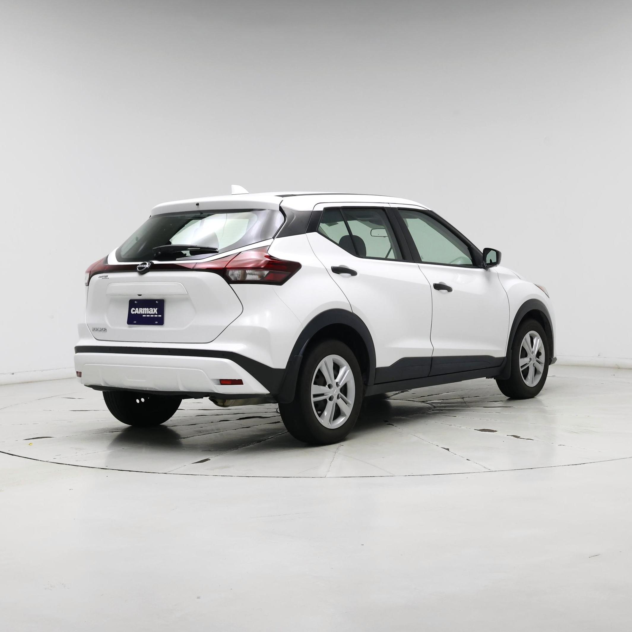 Thumbnail: 2023 Nissan Kicks - 8