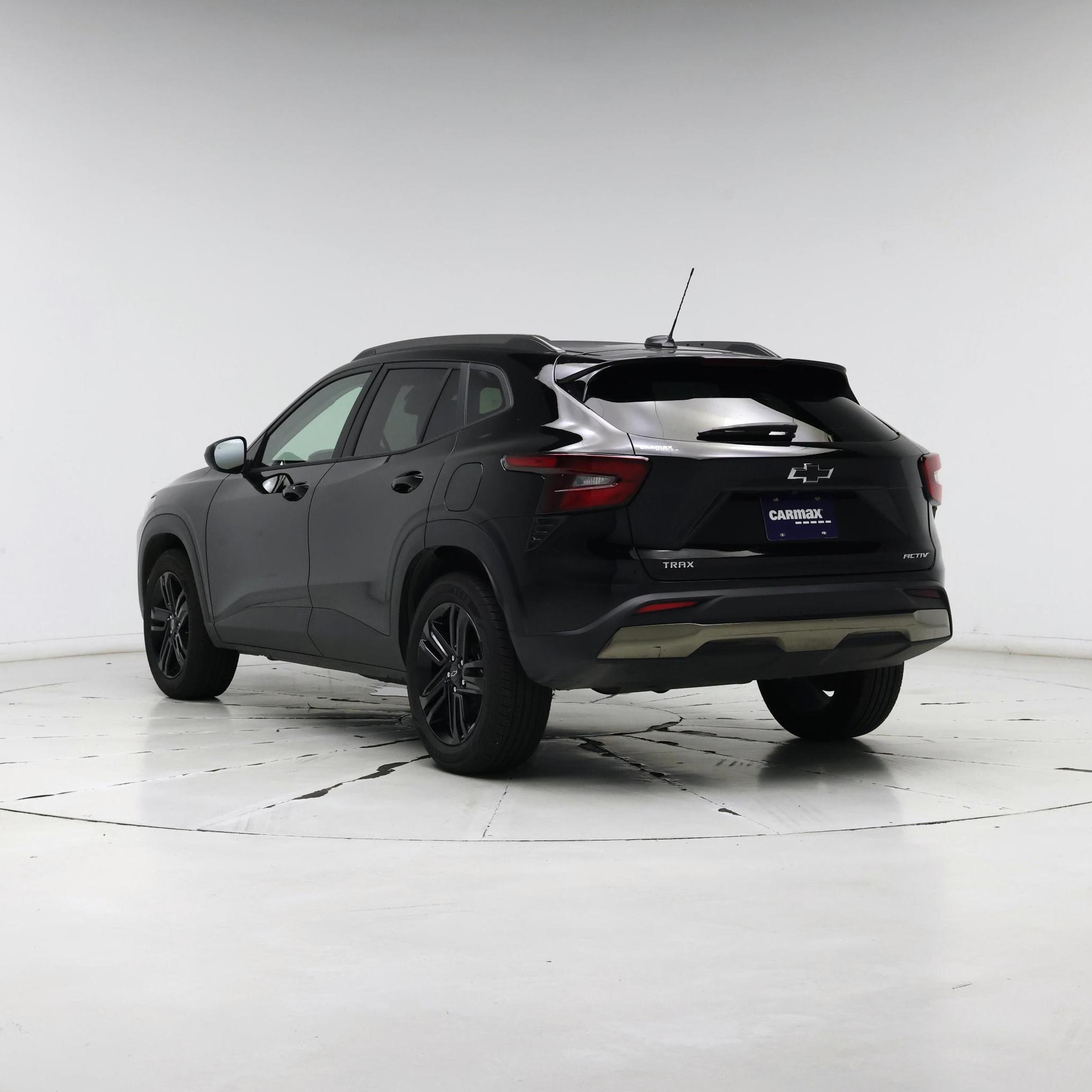 Thumbnail: 2025 Chevrolet Trax - 2