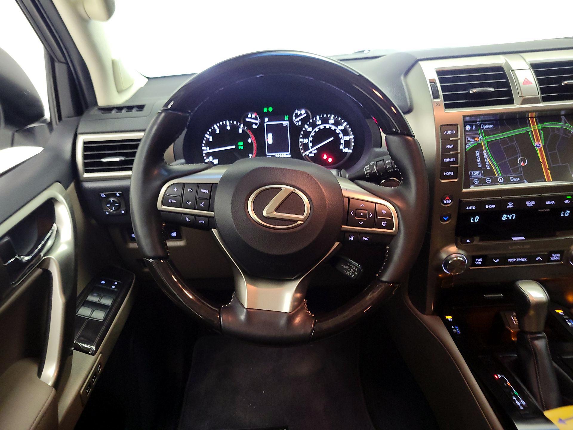 Thumbnail: 2021 Lexus GX - 10