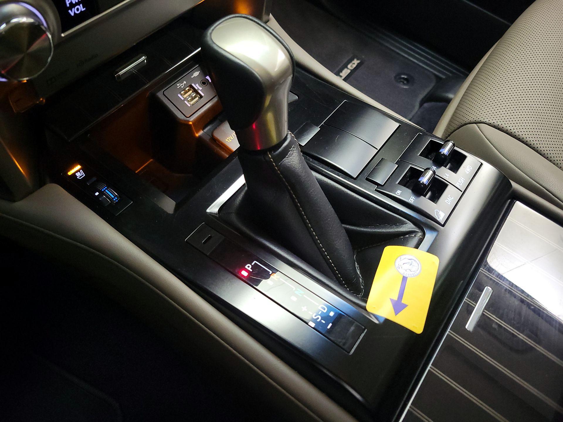 Thumbnail: 2021 Lexus GX - 18