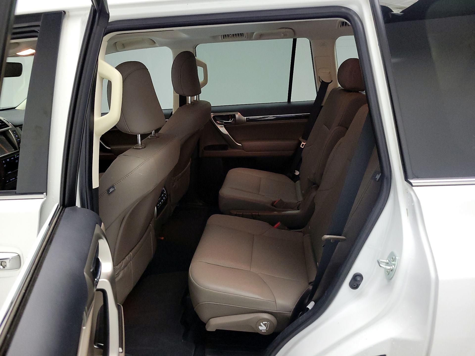 Thumbnail: 2021 Lexus GX - 20