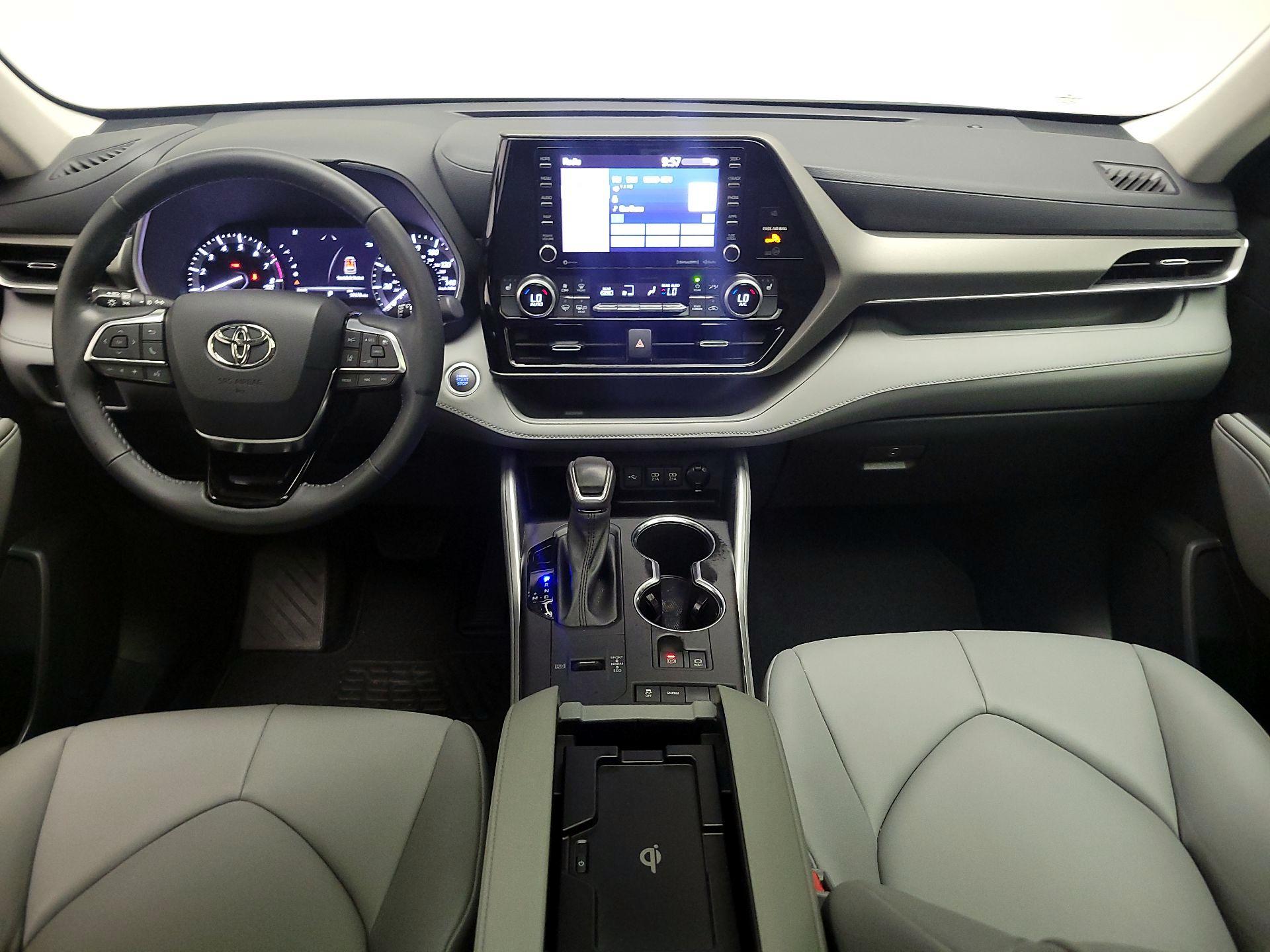 Thumbnail: 2021 Toyota Highlander - 9