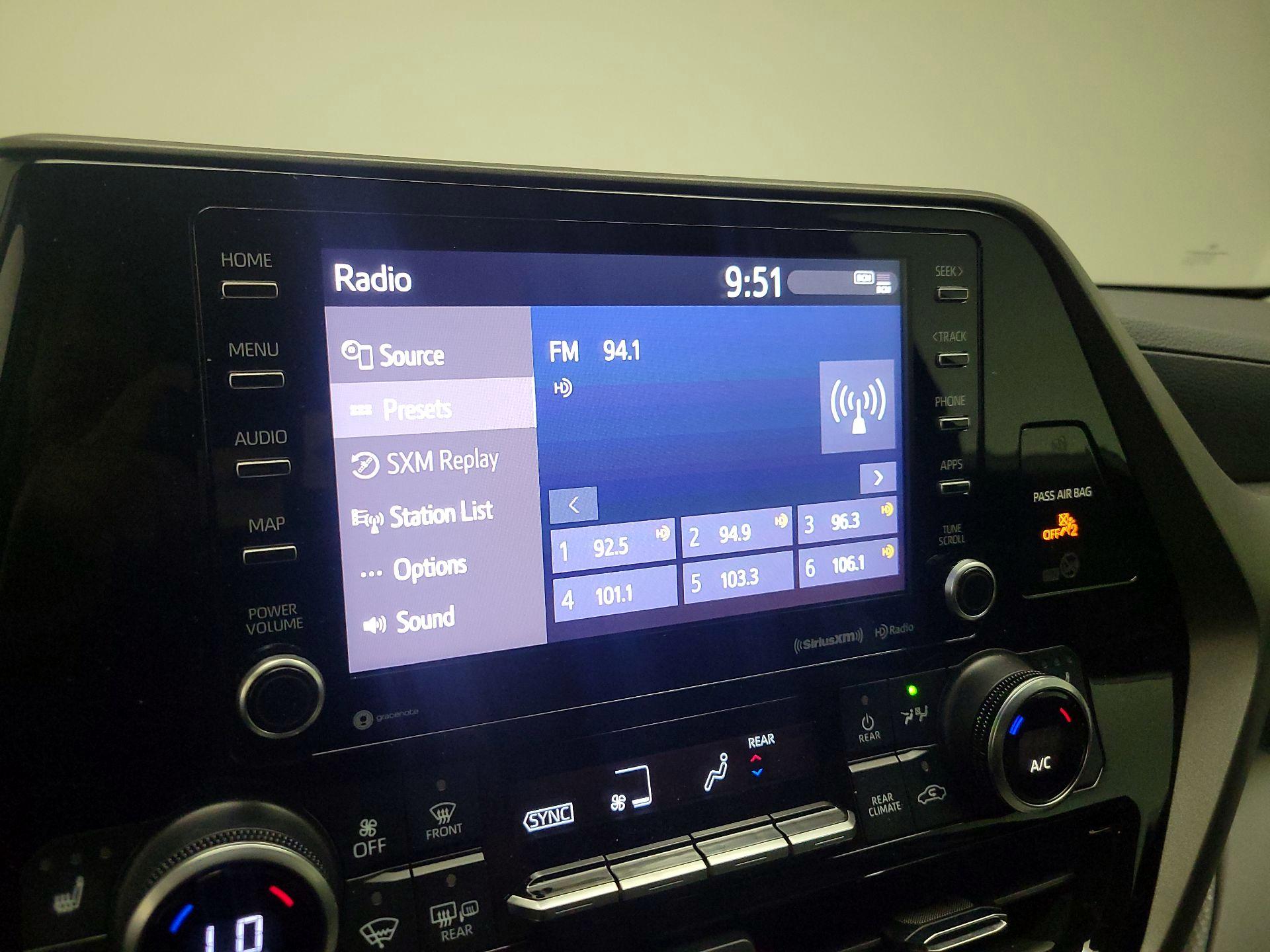 Thumbnail: 2021 Toyota Highlander - 15