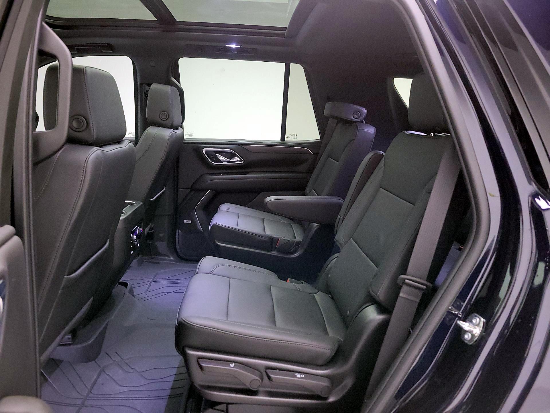 Thumbnail: 2024 Chevrolet Tahoe - 20