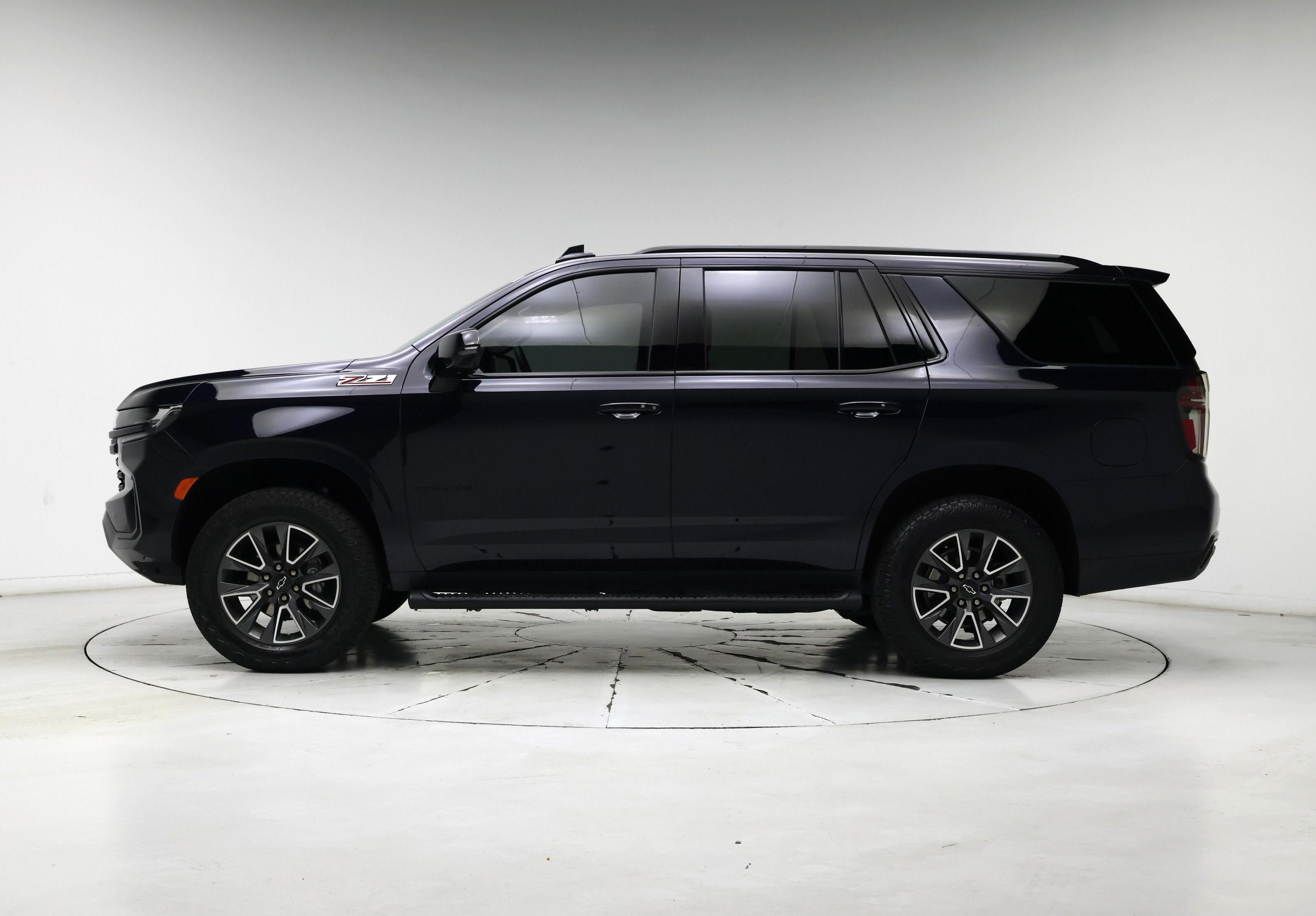 Thumbnail: 2024 Chevrolet Tahoe - 3