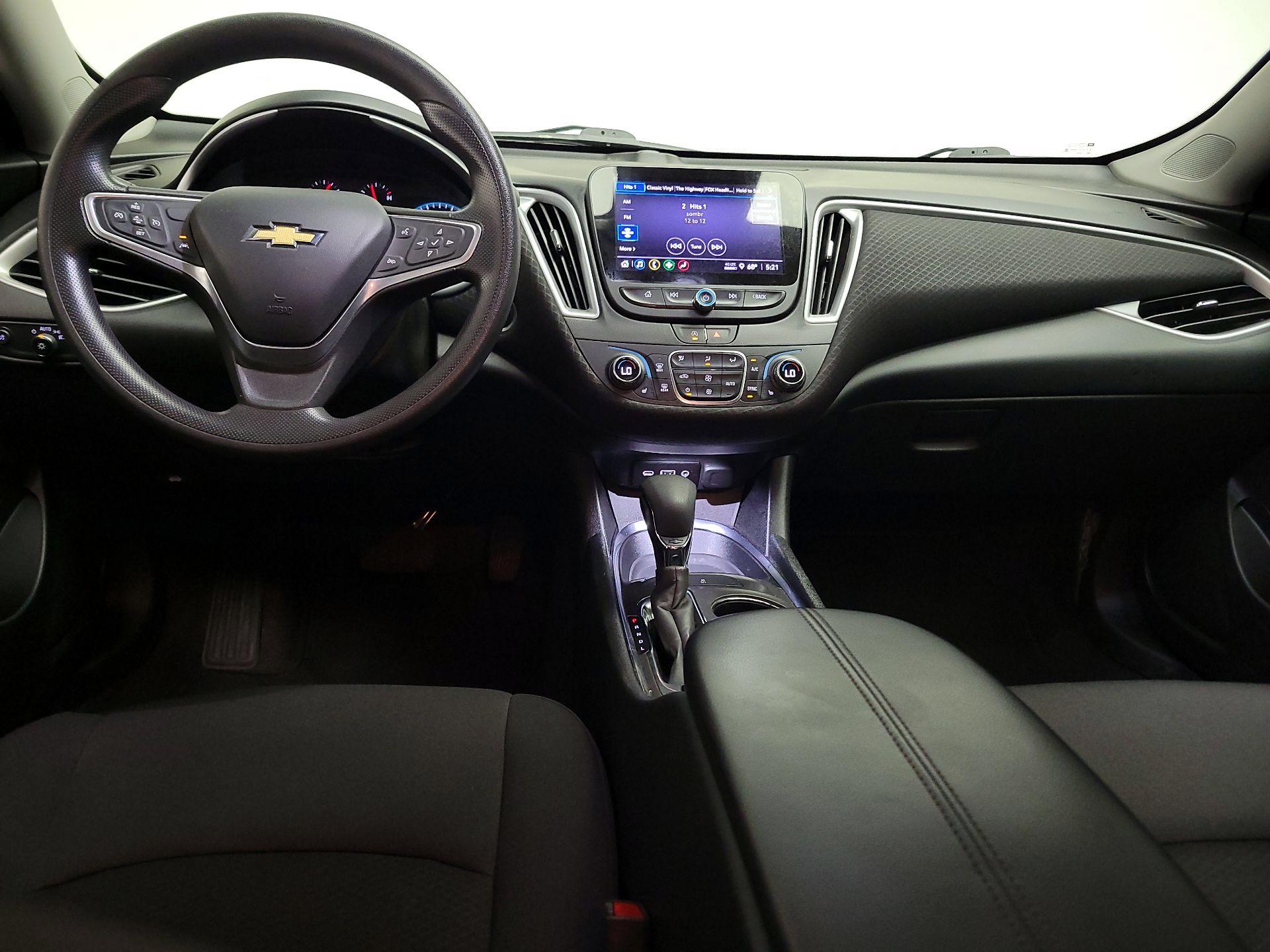 Thumbnail: 2023 Chevrolet Malibu - 9