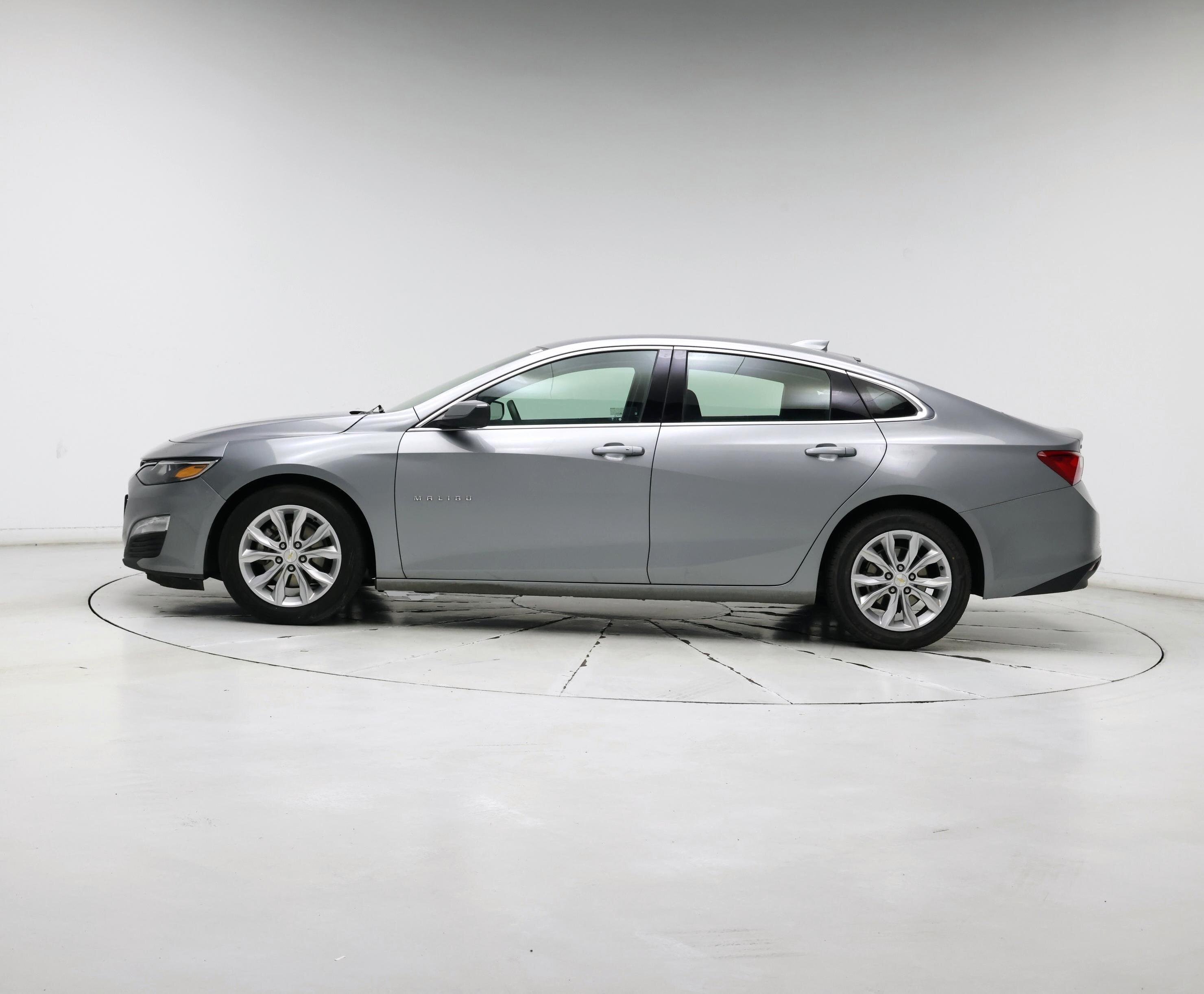 Thumbnail: 2023 Chevrolet Malibu - 3