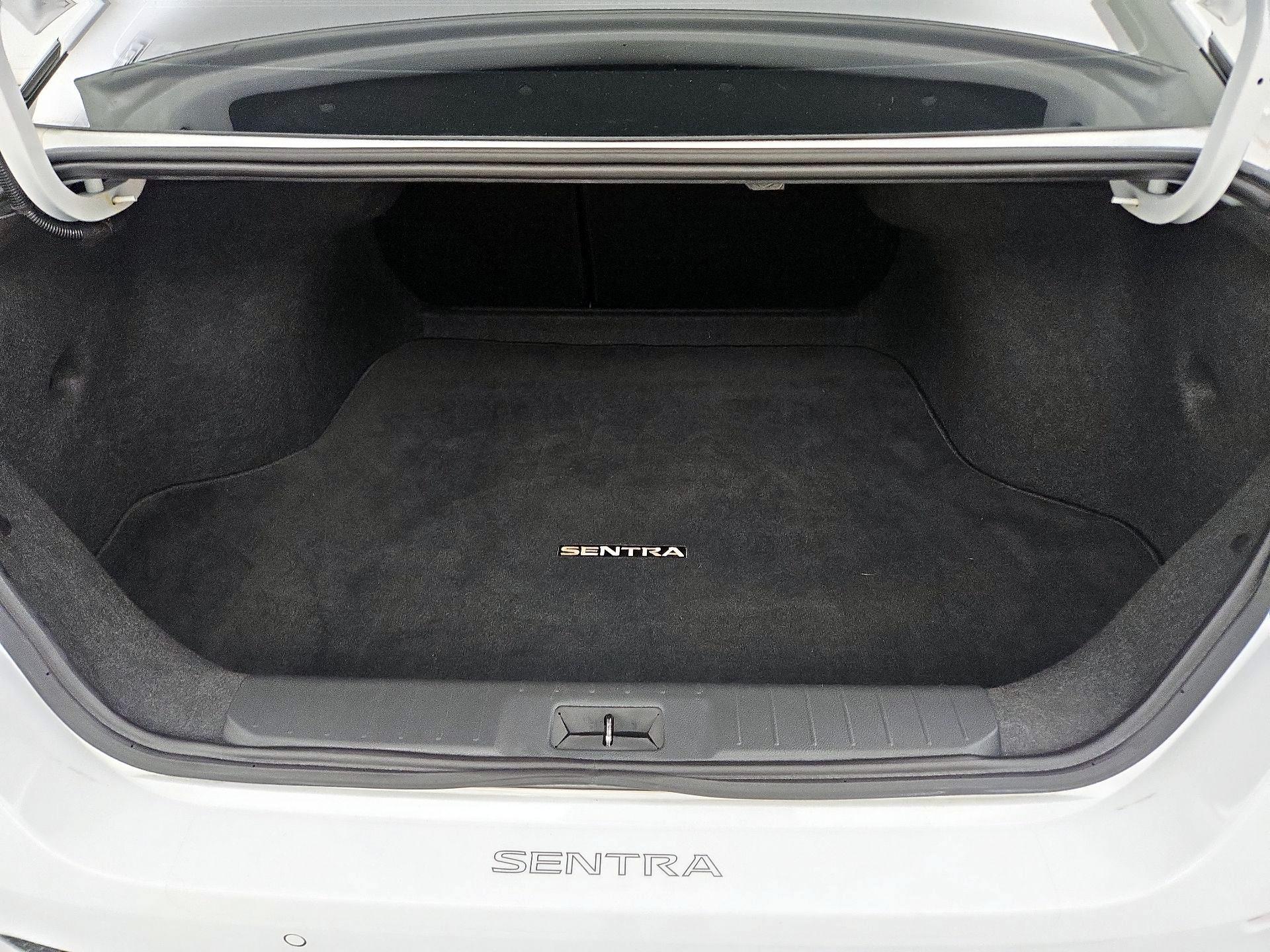 Thumbnail: 2023 Nissan Sentra - 20