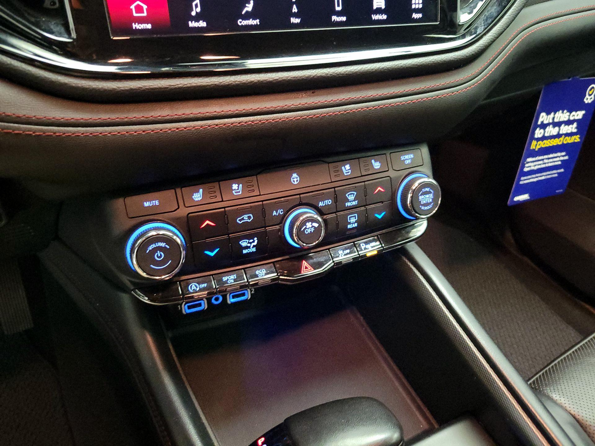 Thumbnail: 2023 Dodge Durango - 17