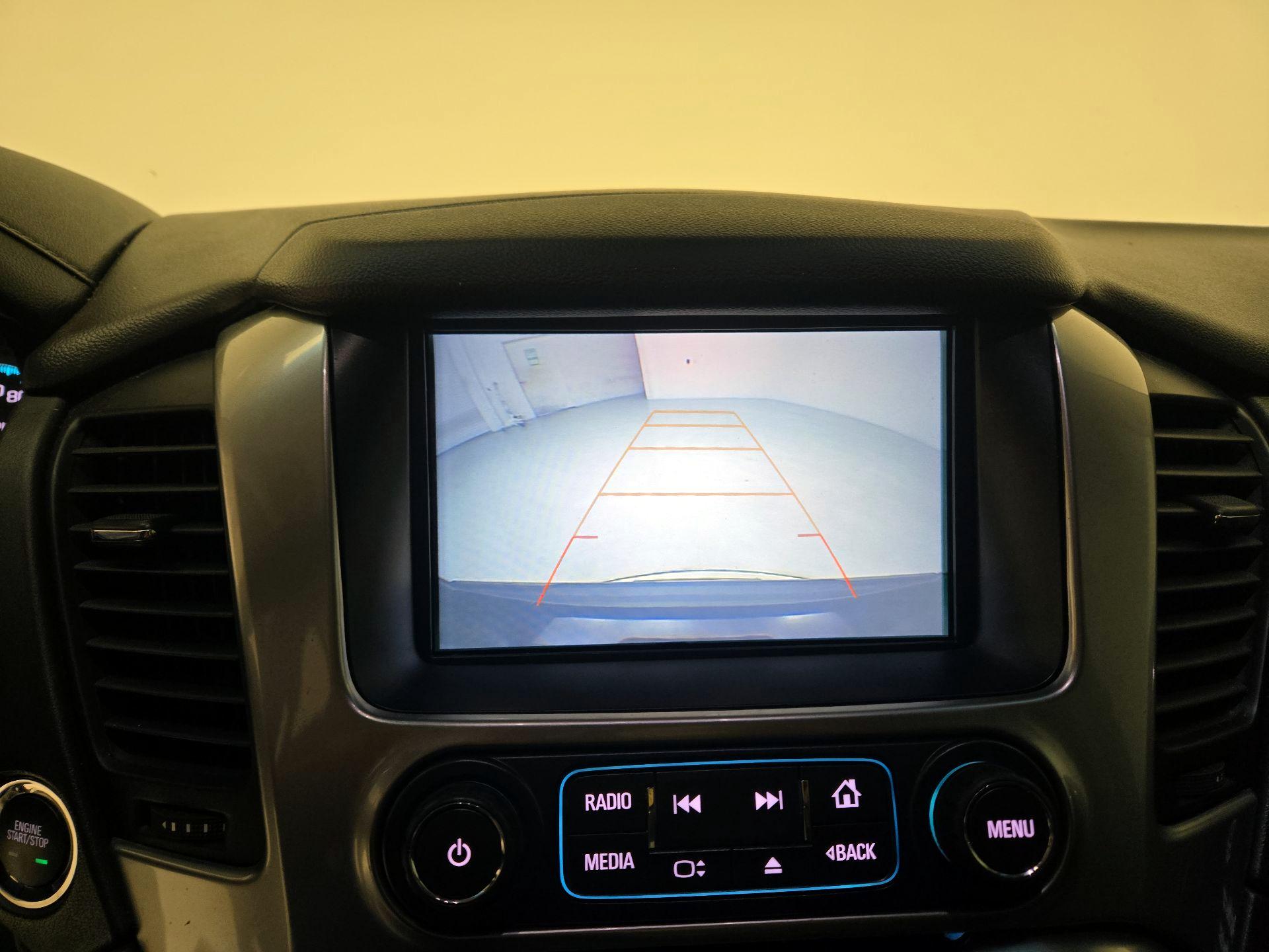 Thumbnail: 2020 Chevrolet Tahoe - 15