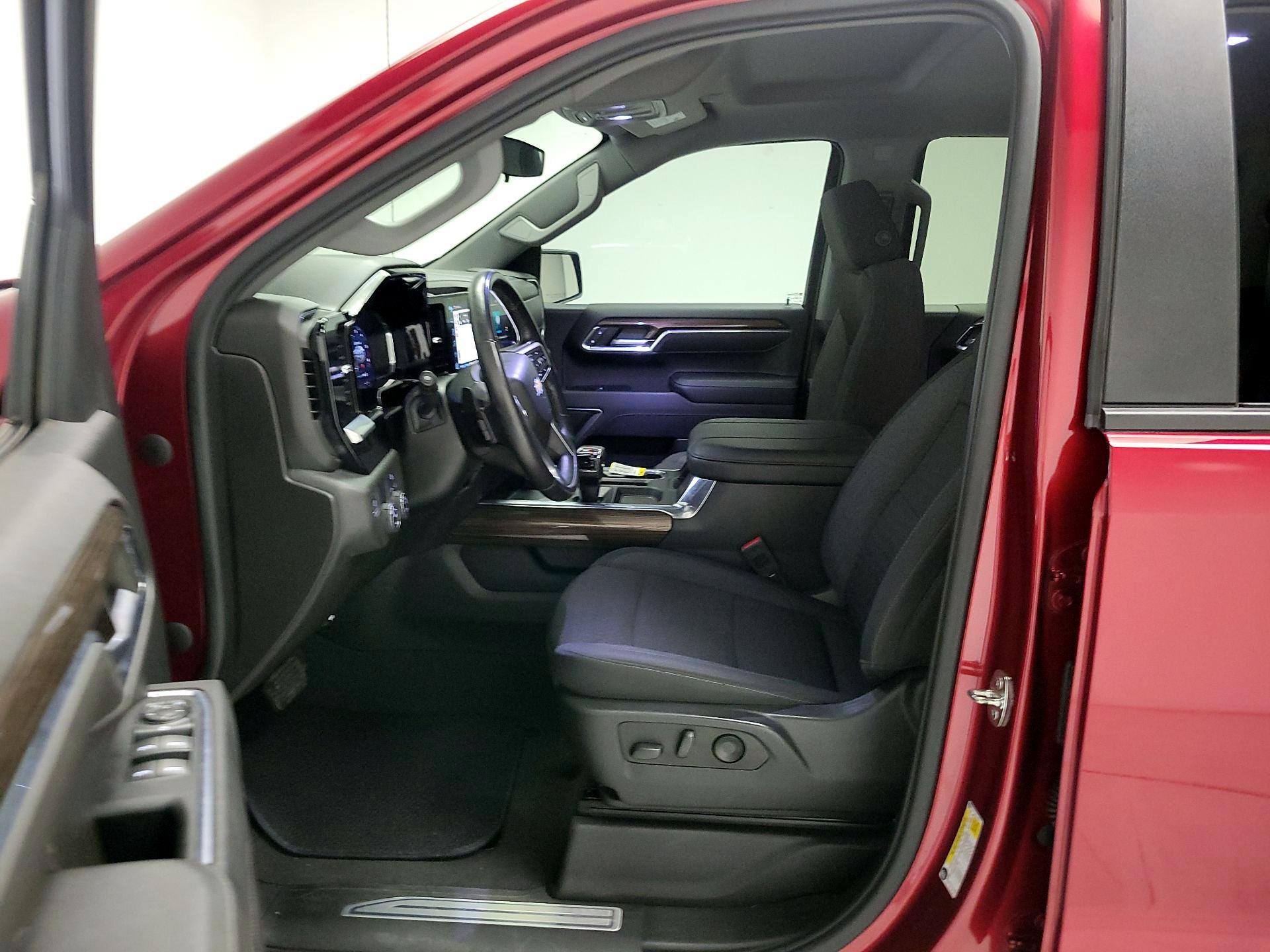 Thumbnail: 2023 Chevrolet Silverado 1500 - 11