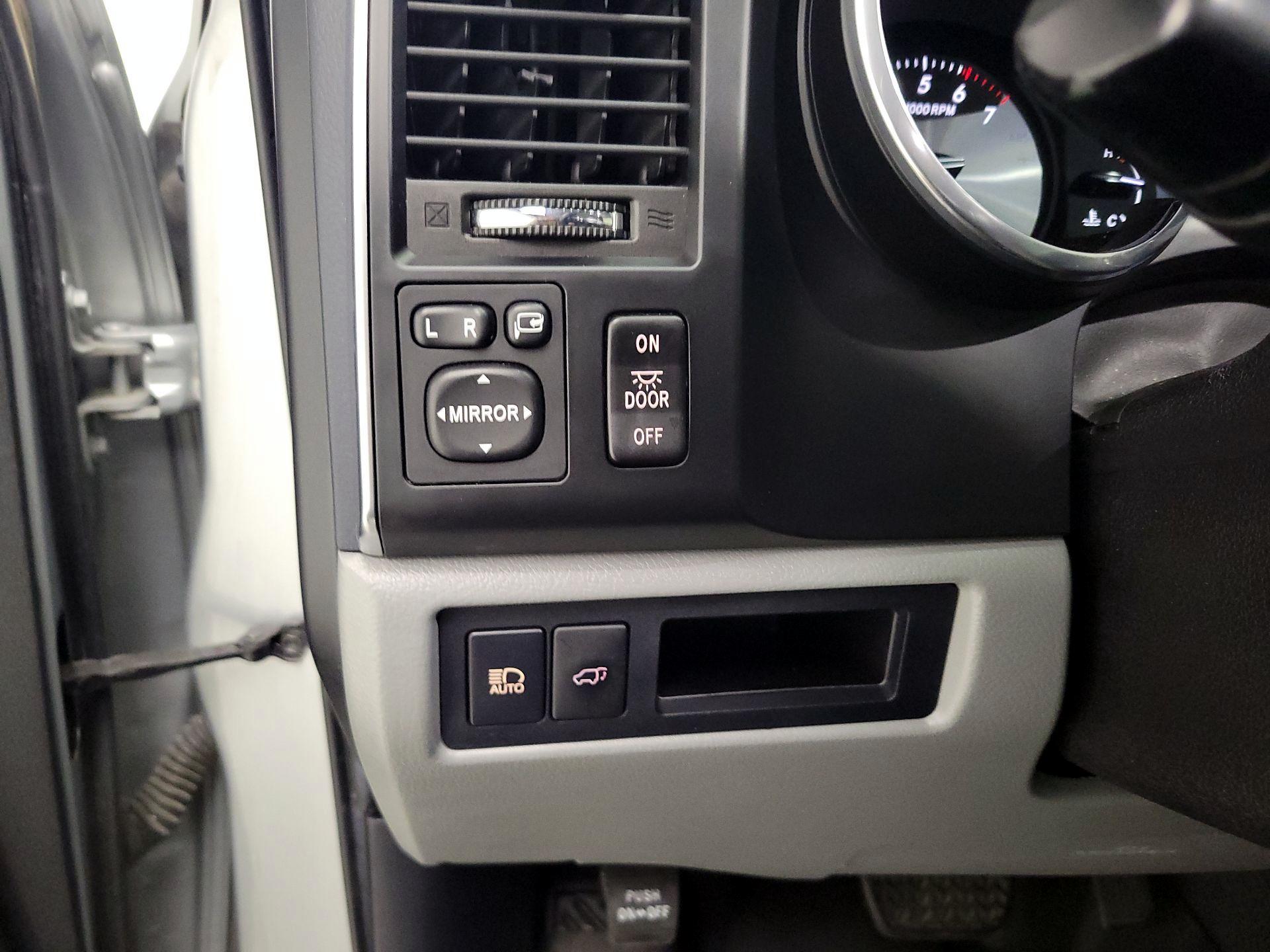 Thumbnail: 2020 Toyota Sequoia - 13