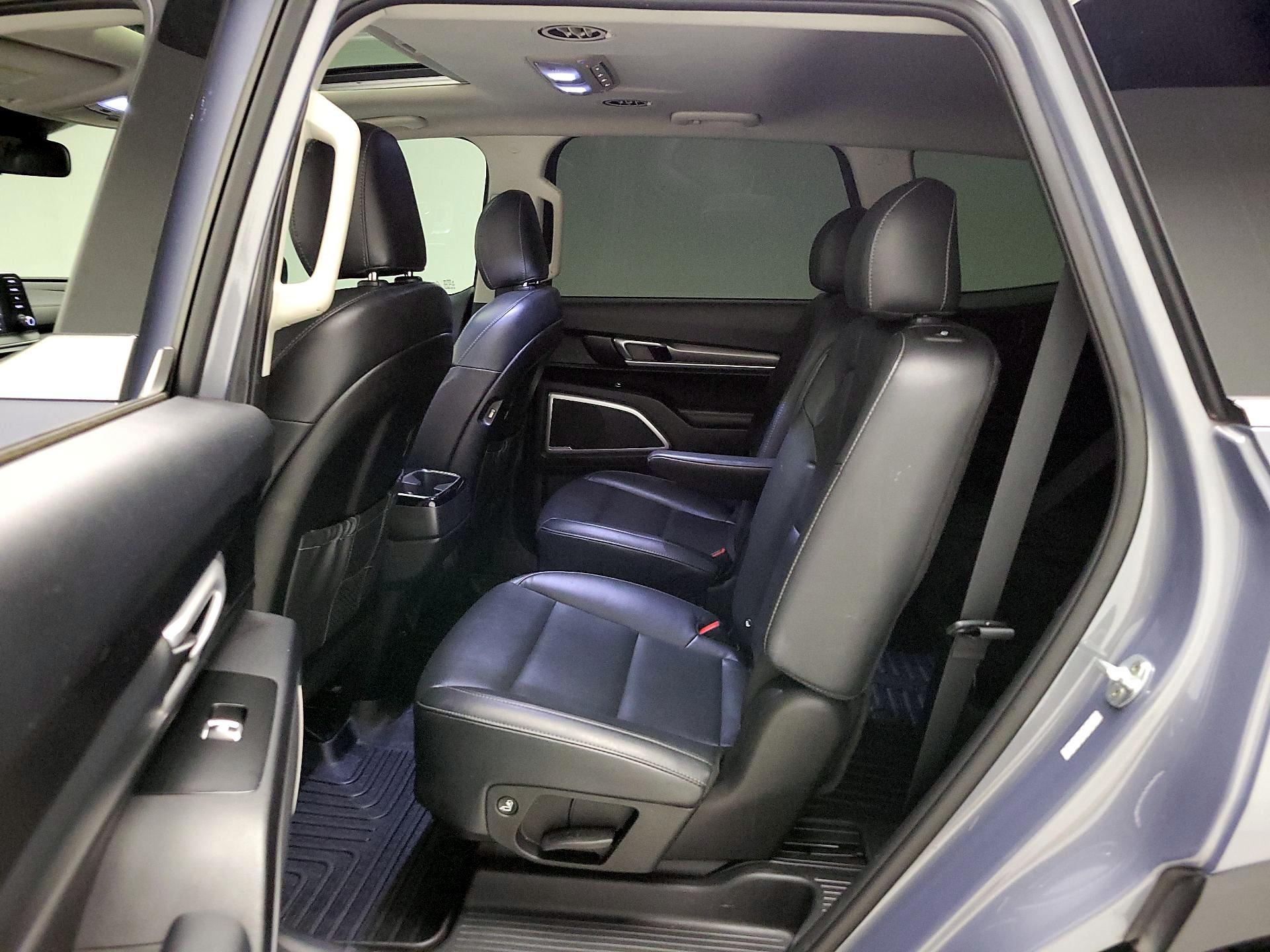 Thumbnail: 2020 Kia Telluride - 20