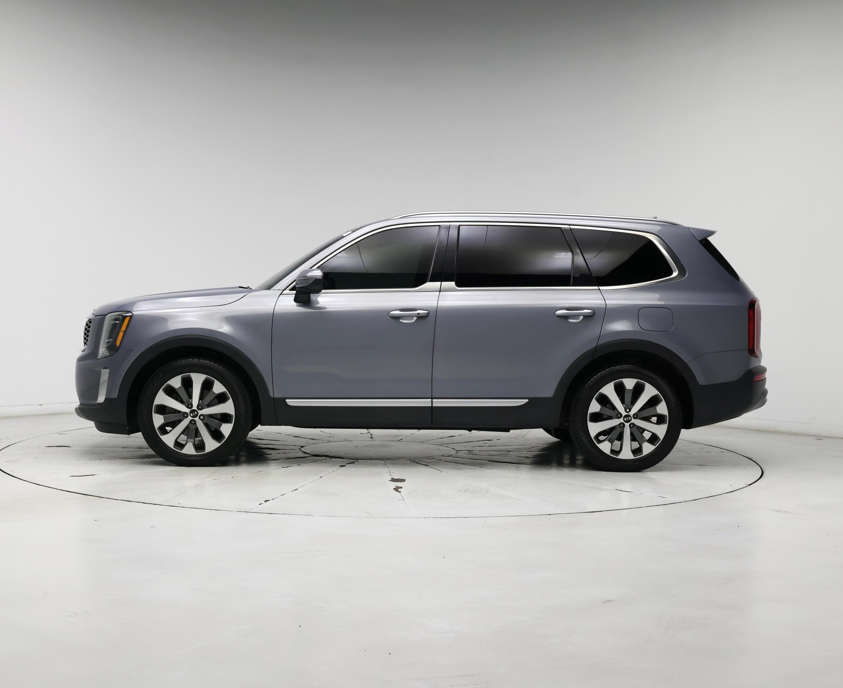 Thumbnail: 2020 Kia Telluride - 3