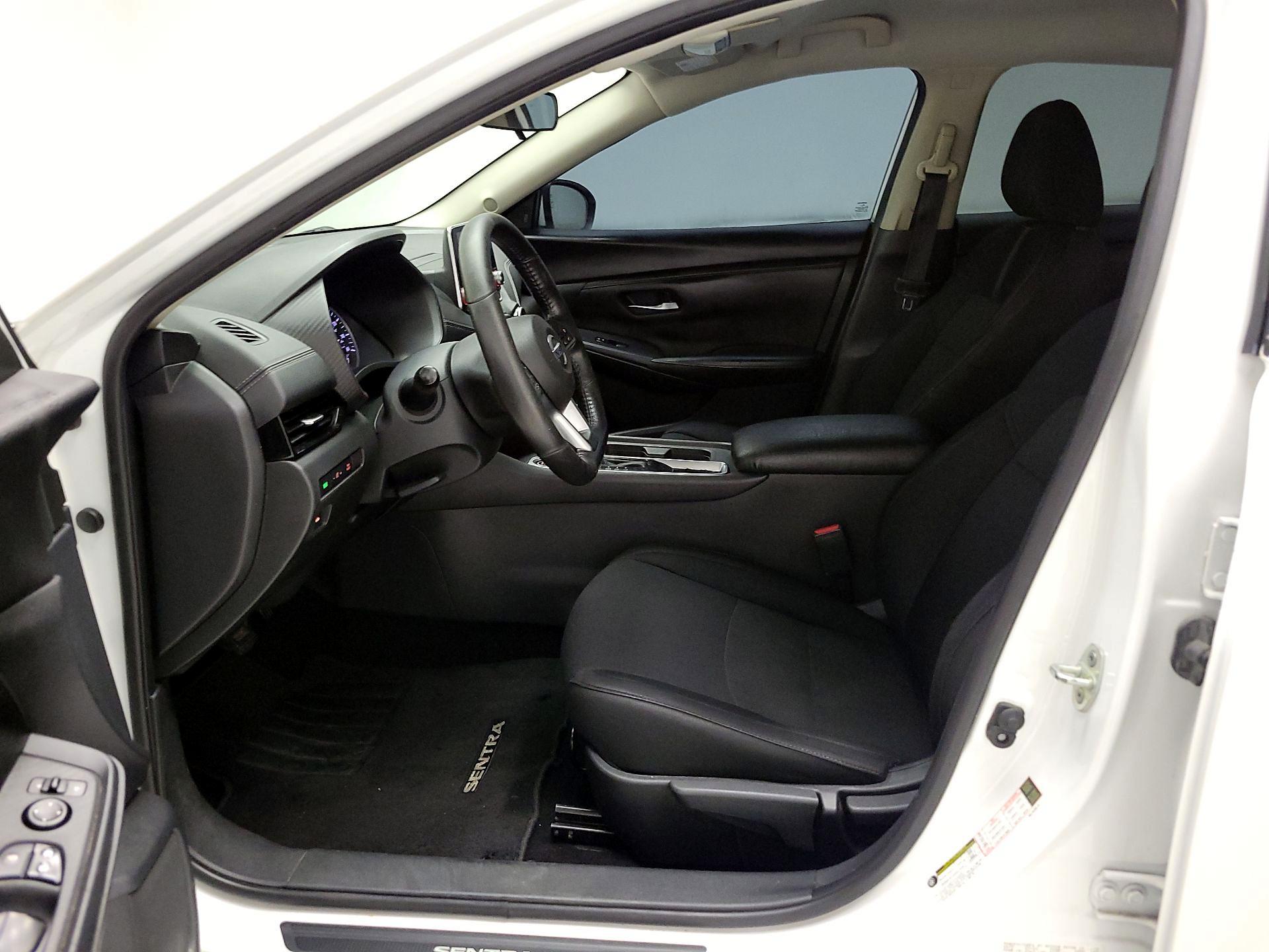 Thumbnail: 2021 Nissan Sentra - 11
